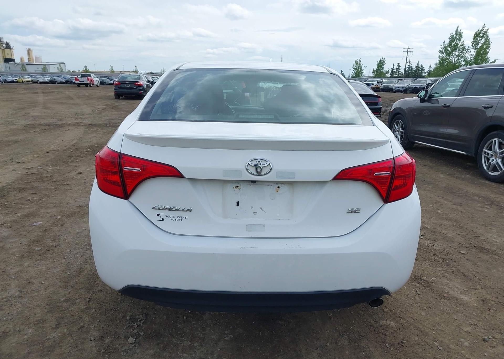 2019 TOYOTA COROLLA SE