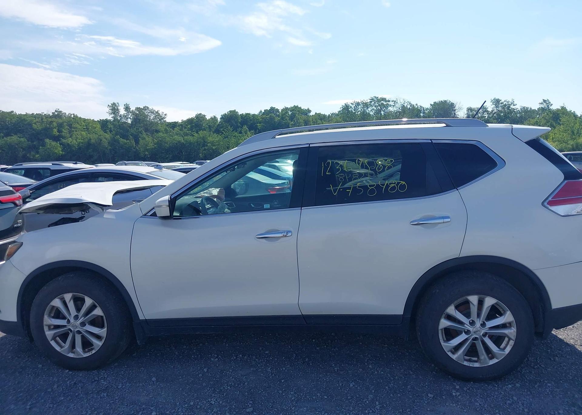 2014 NISSAN ROGUE S