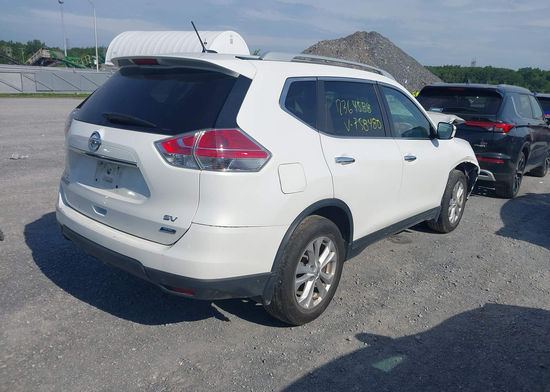 2014 NISSAN ROGUE S