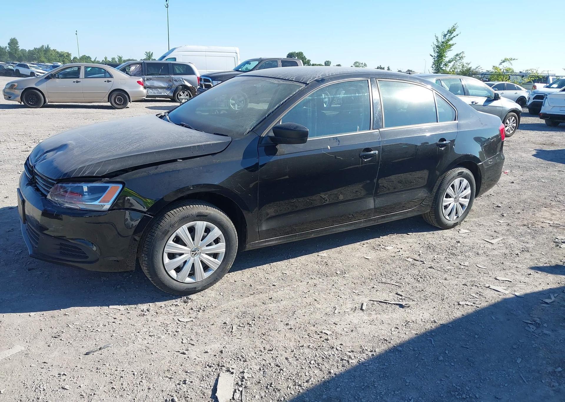 2013 VOLKSWAGEN JETTA 2.0L TRENDLINE