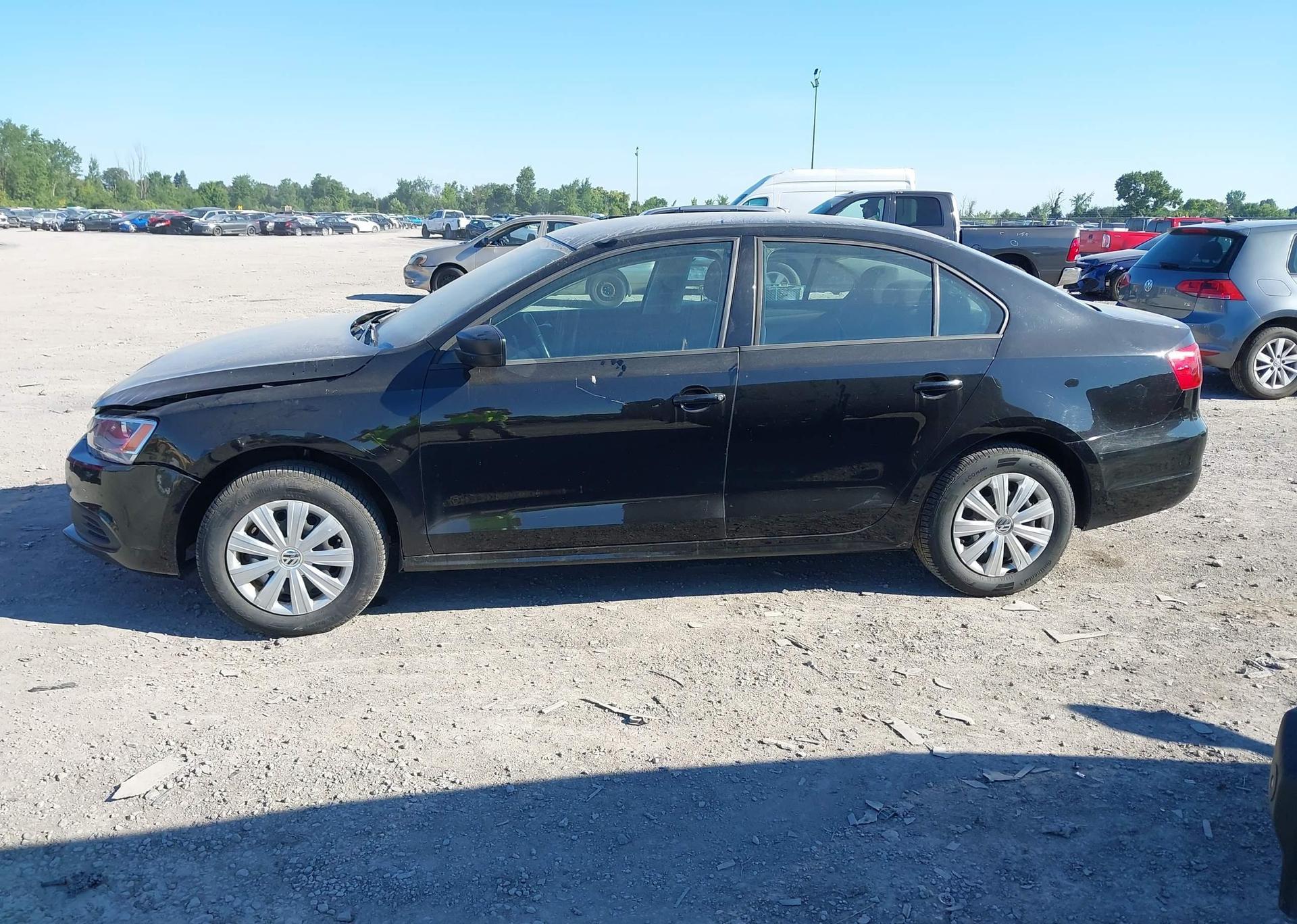 2013 VOLKSWAGEN JETTA 2.0L TRENDLINE