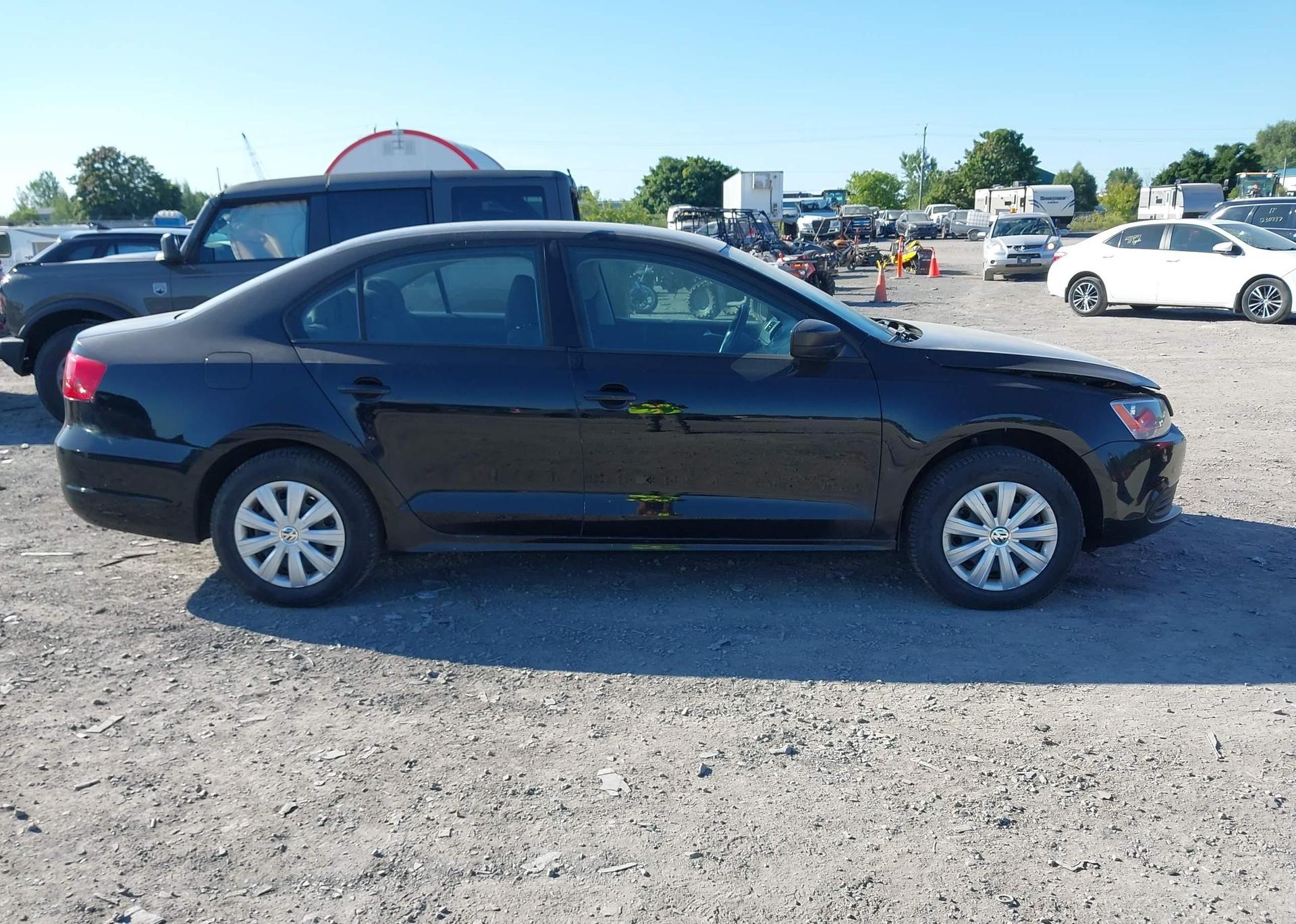 2013 VOLKSWAGEN JETTA 2.0L TRENDLINE