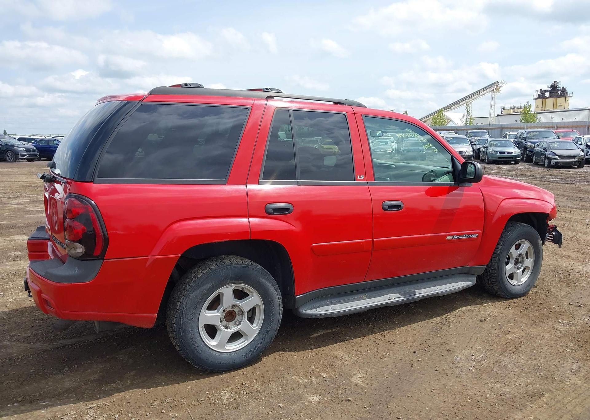 2002 CHEVROLET TRAILBLAZER LS