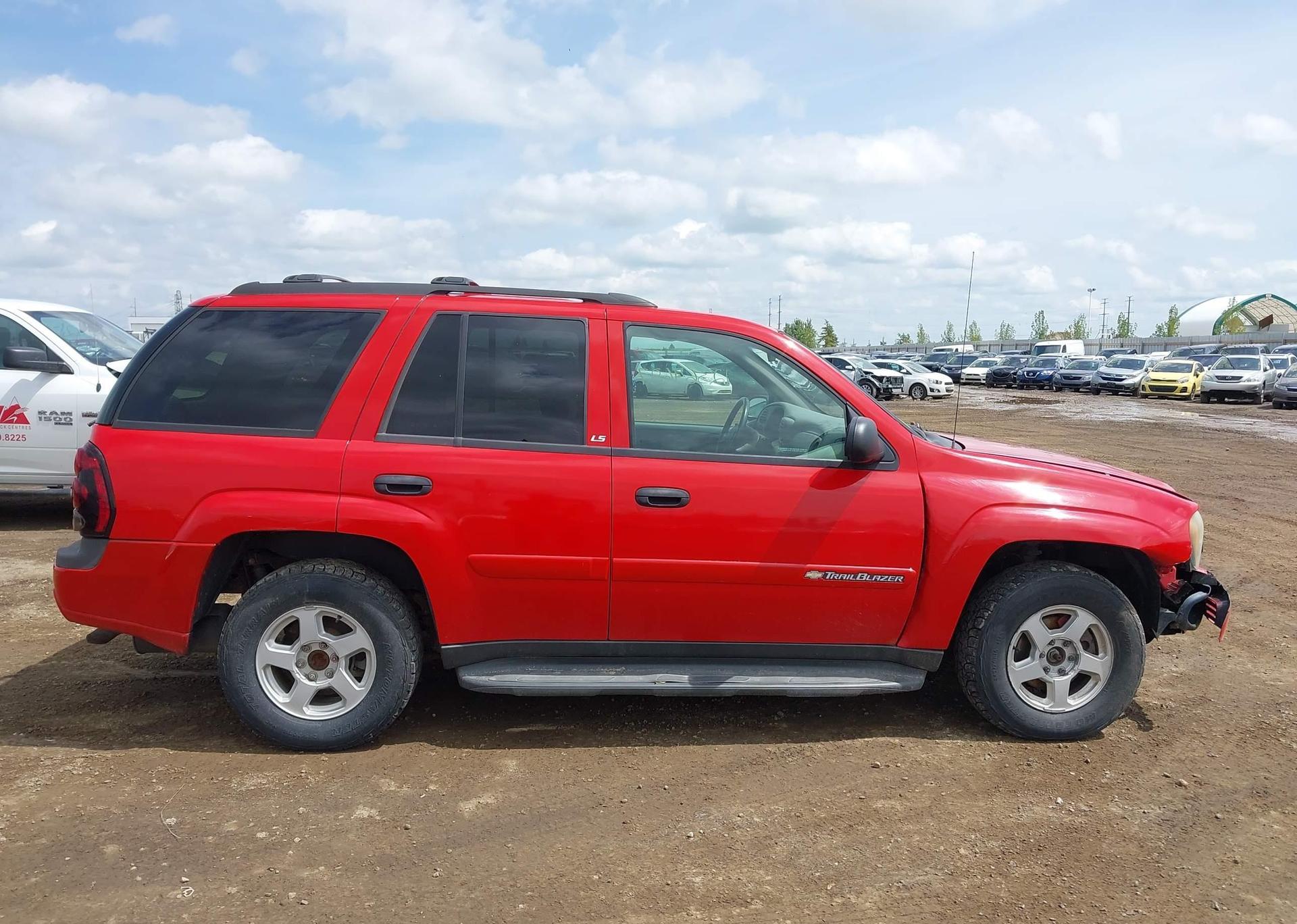 2002 CHEVROLET TRAILBLAZER LS