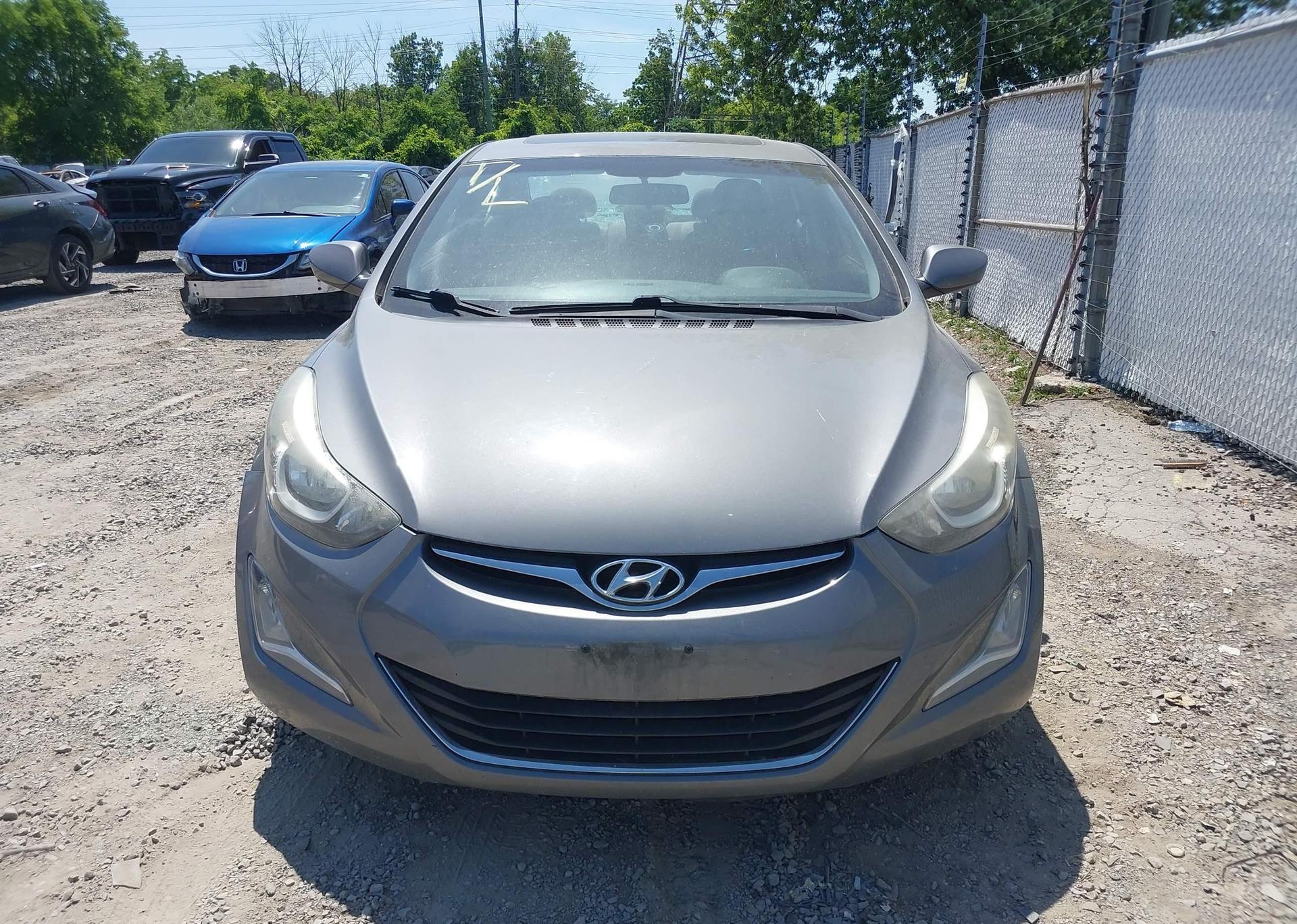 2014 HYUNDAI ELANTRA SE