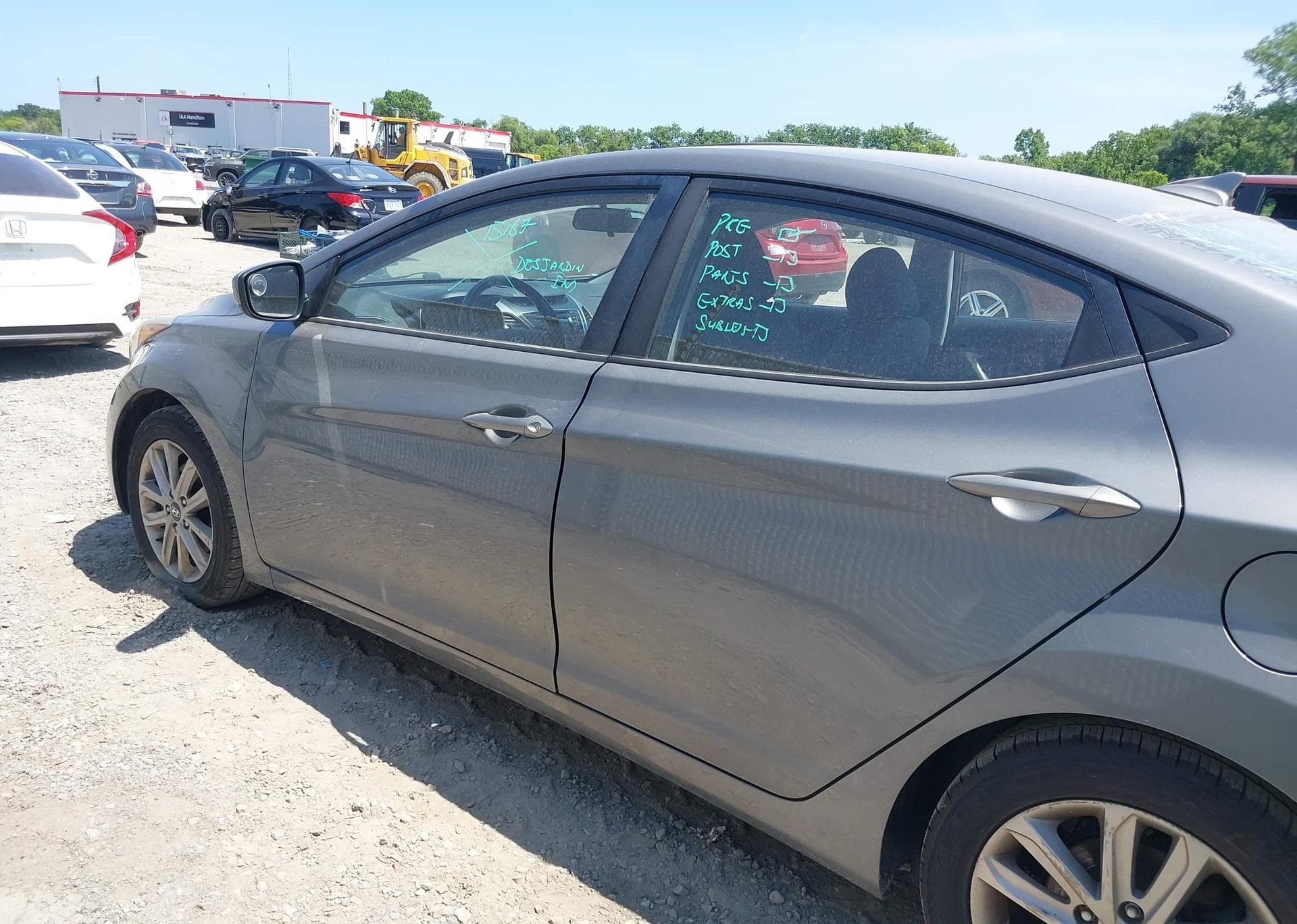 2014 HYUNDAI ELANTRA SE