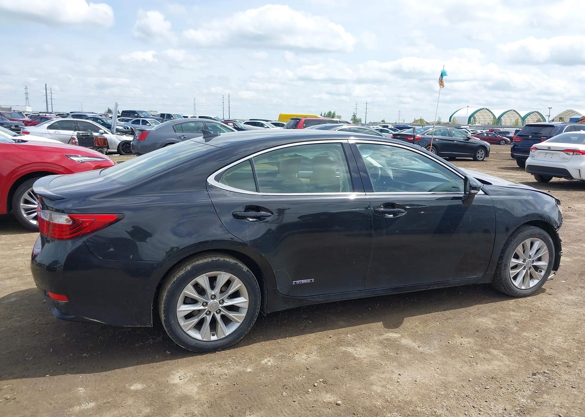 2013 LEXUS ES 300H