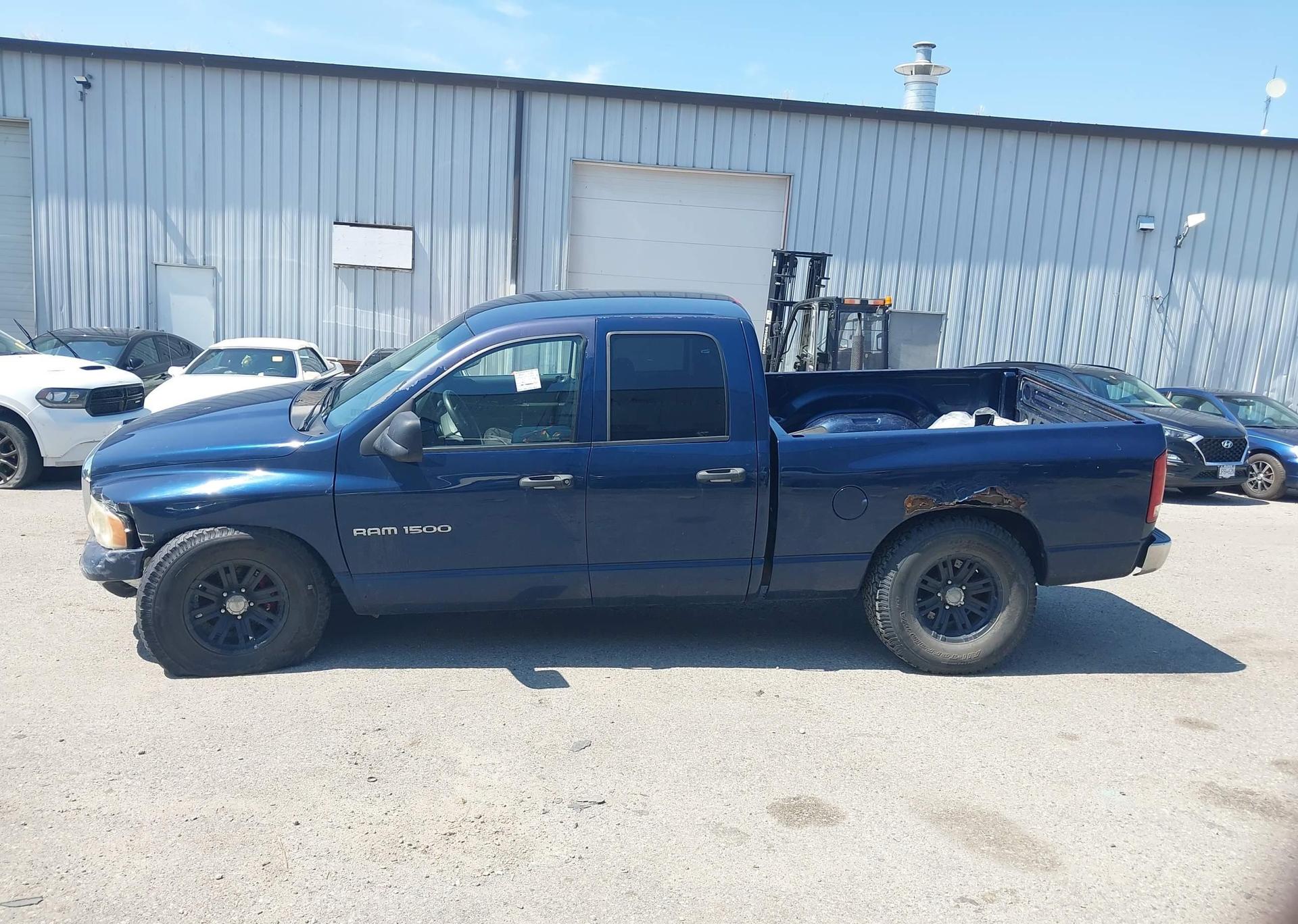 2005 DODGE RAM 1500 ST