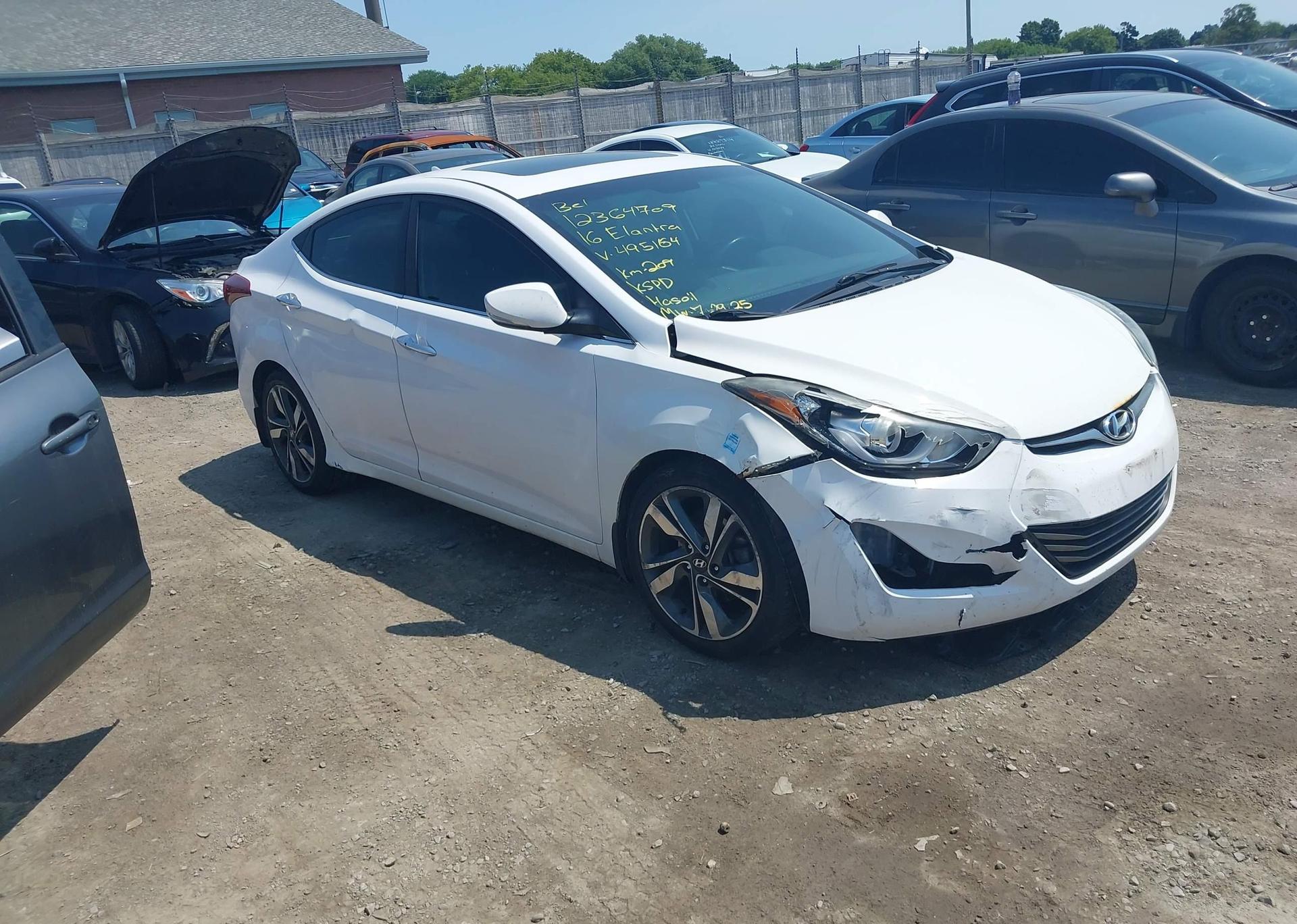 2016 HYUNDAI ELANTRA