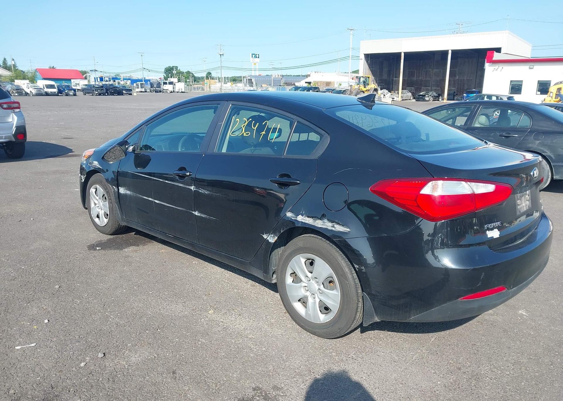 2014 KIA FORTE LX