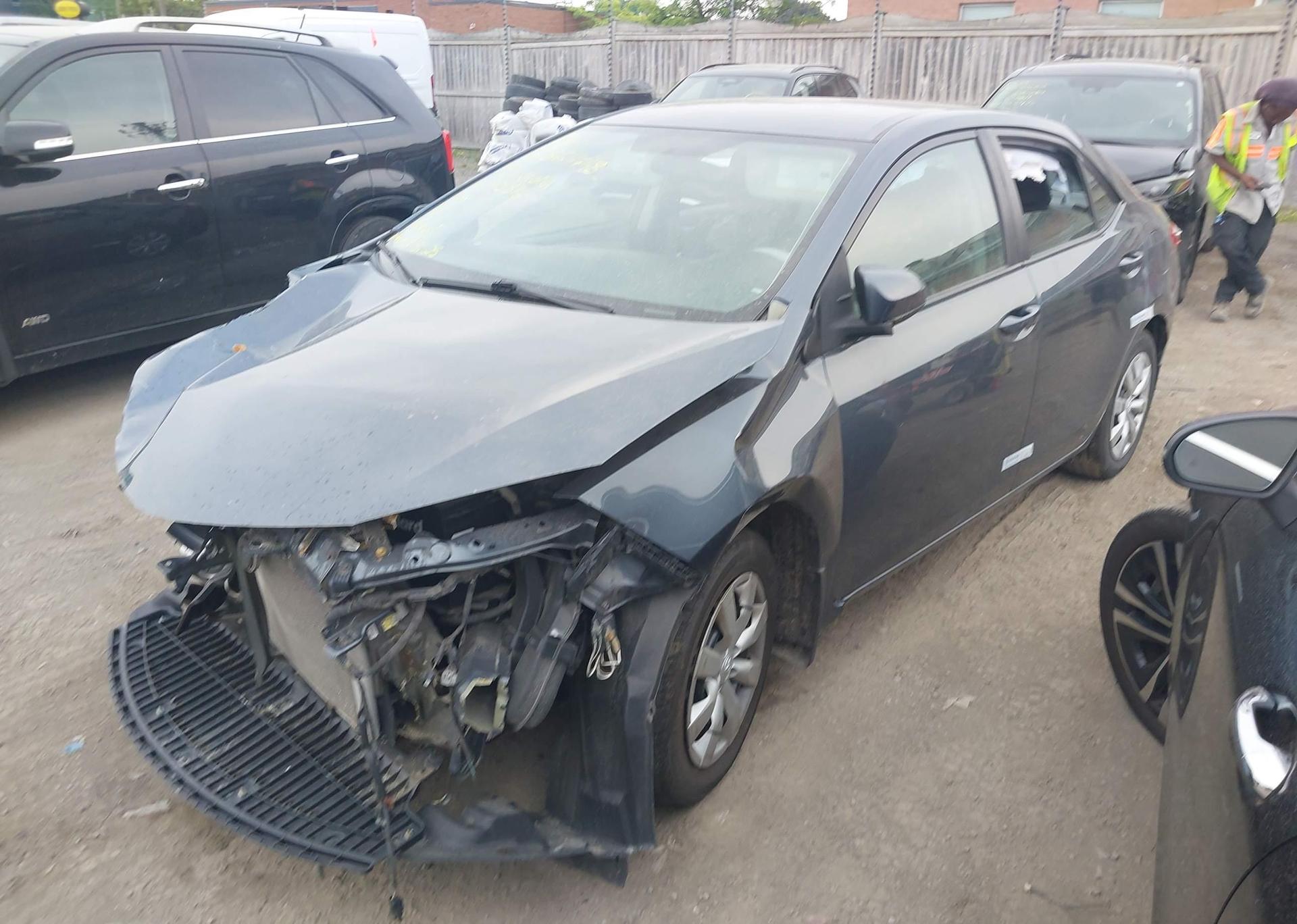 2015 TOYOTA COROLLA