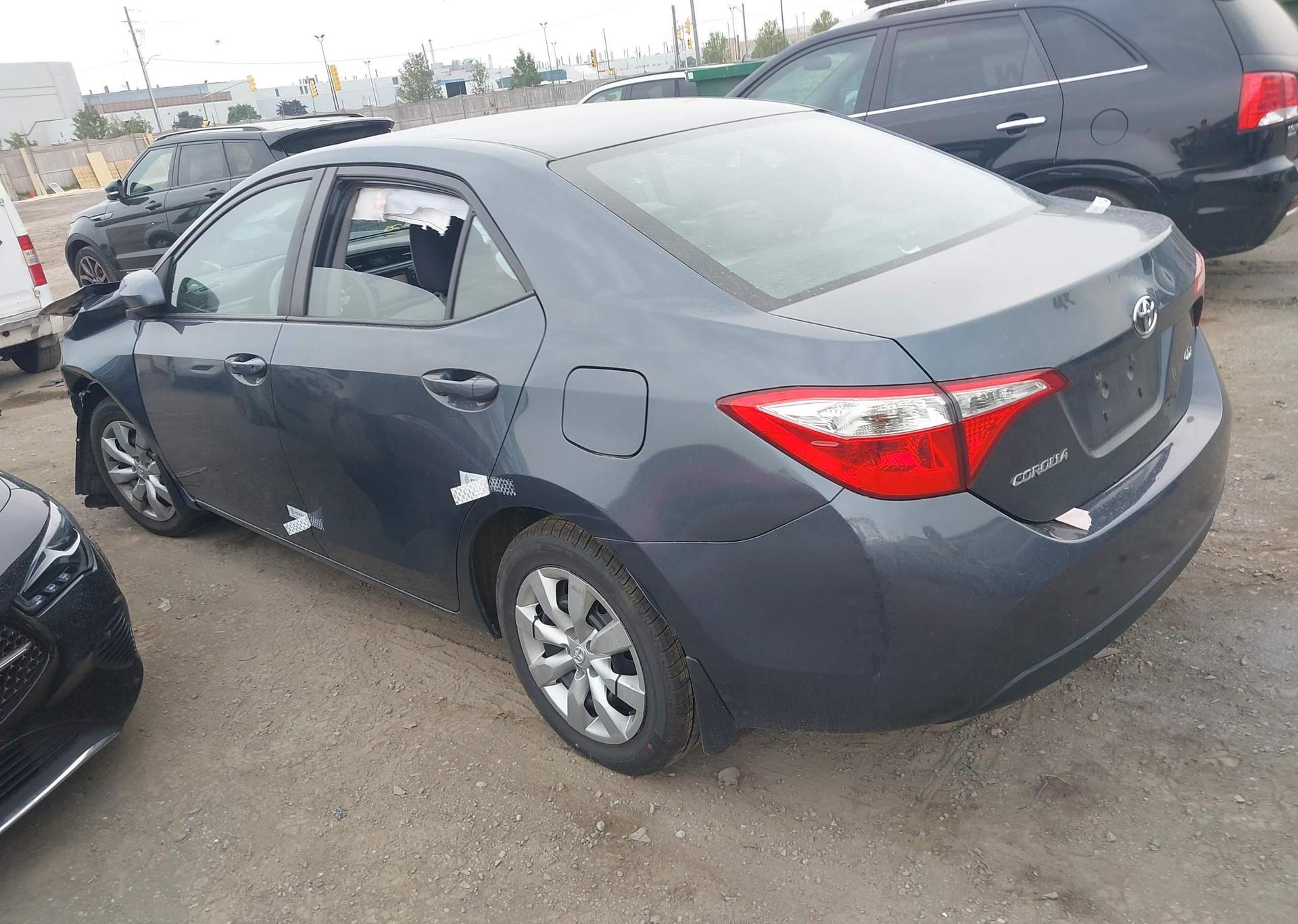 2015 TOYOTA COROLLA
