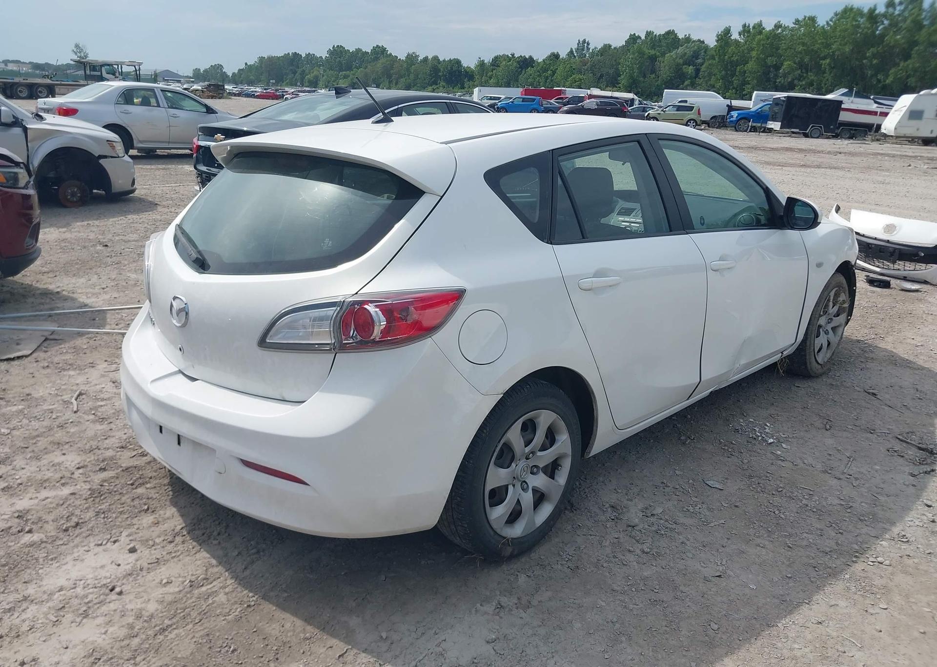 2010 MAZDA MAZDA3 GX