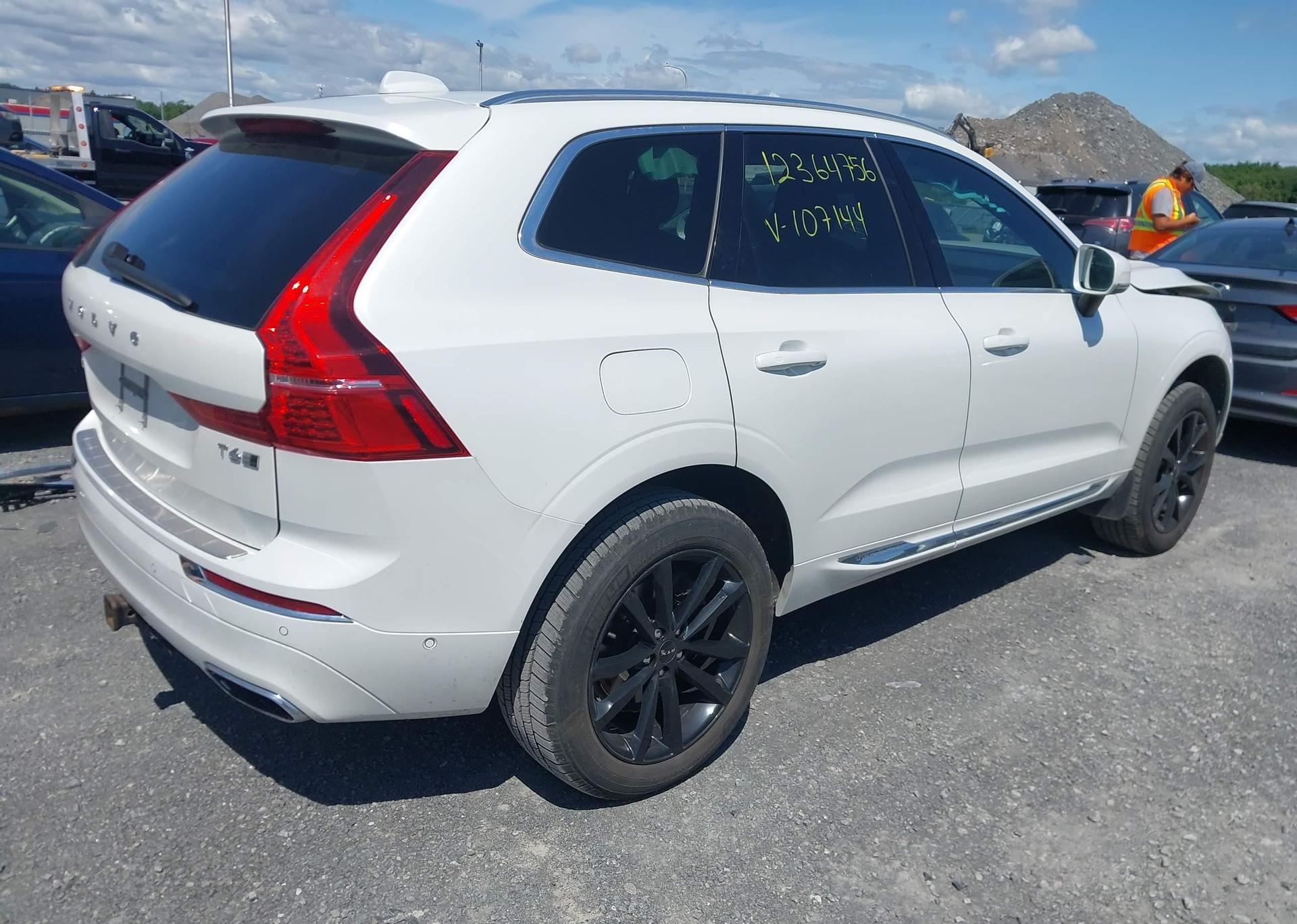 2018 VOLVO XC60 T6