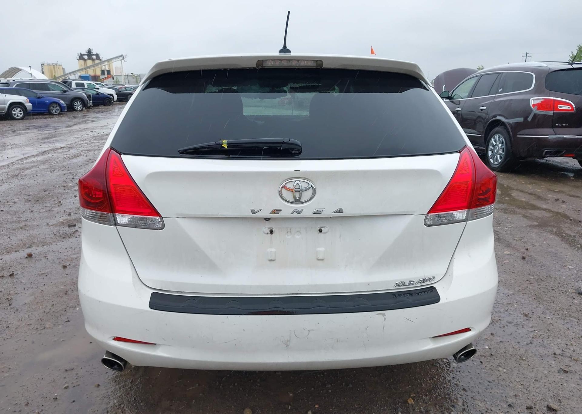 2016 TOYOTA VENZA XLE