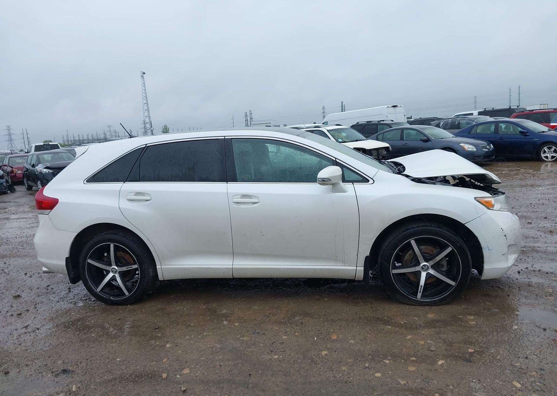 2016 TOYOTA VENZA XLE