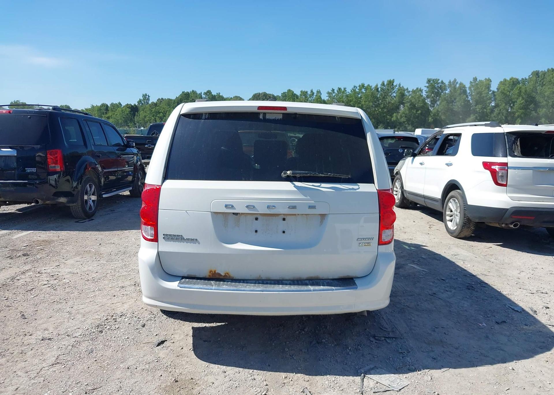 2016 DODGE GRAND CARAVAN CREW