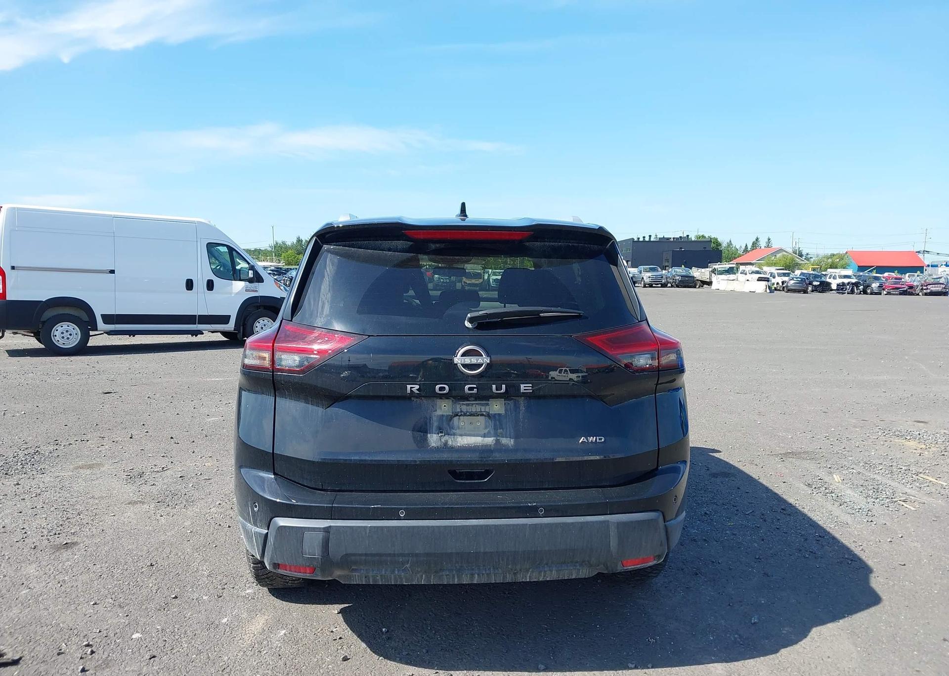 2025 NISSAN ROGUE SV