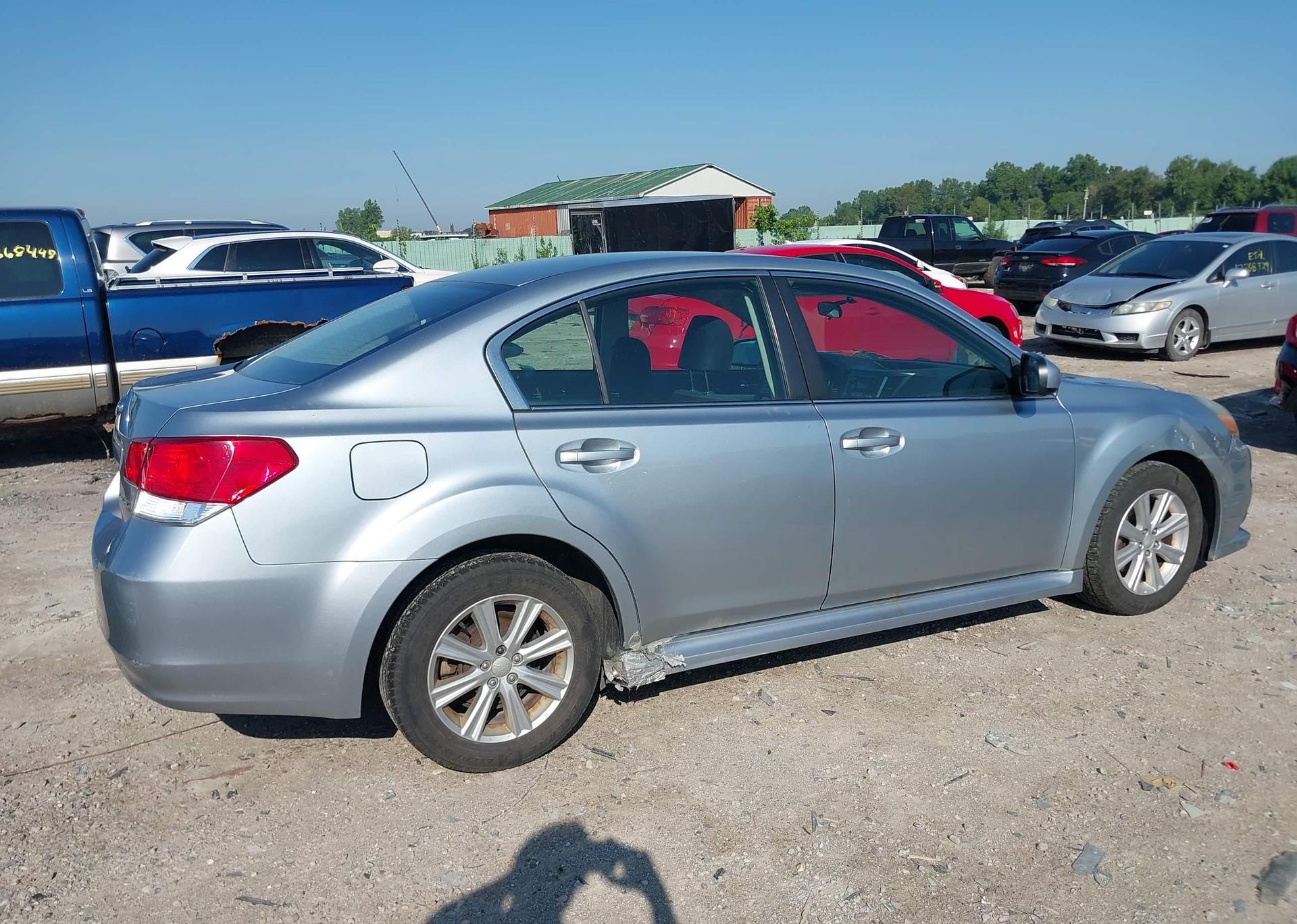 2013 SUBARU LEGACY