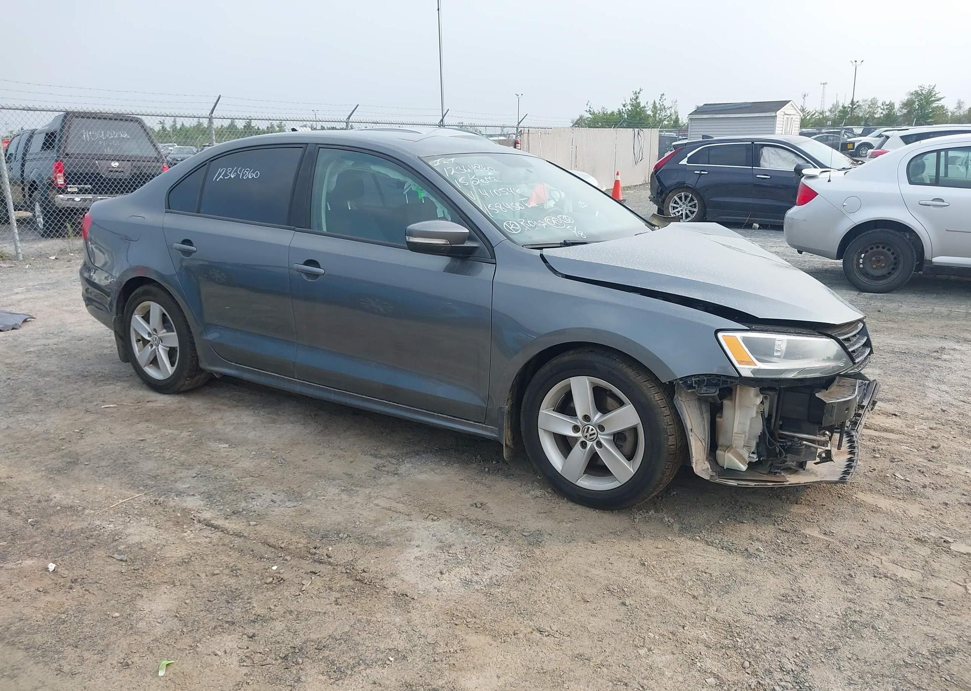 2015 VOLKSWAGEN JETTA SE