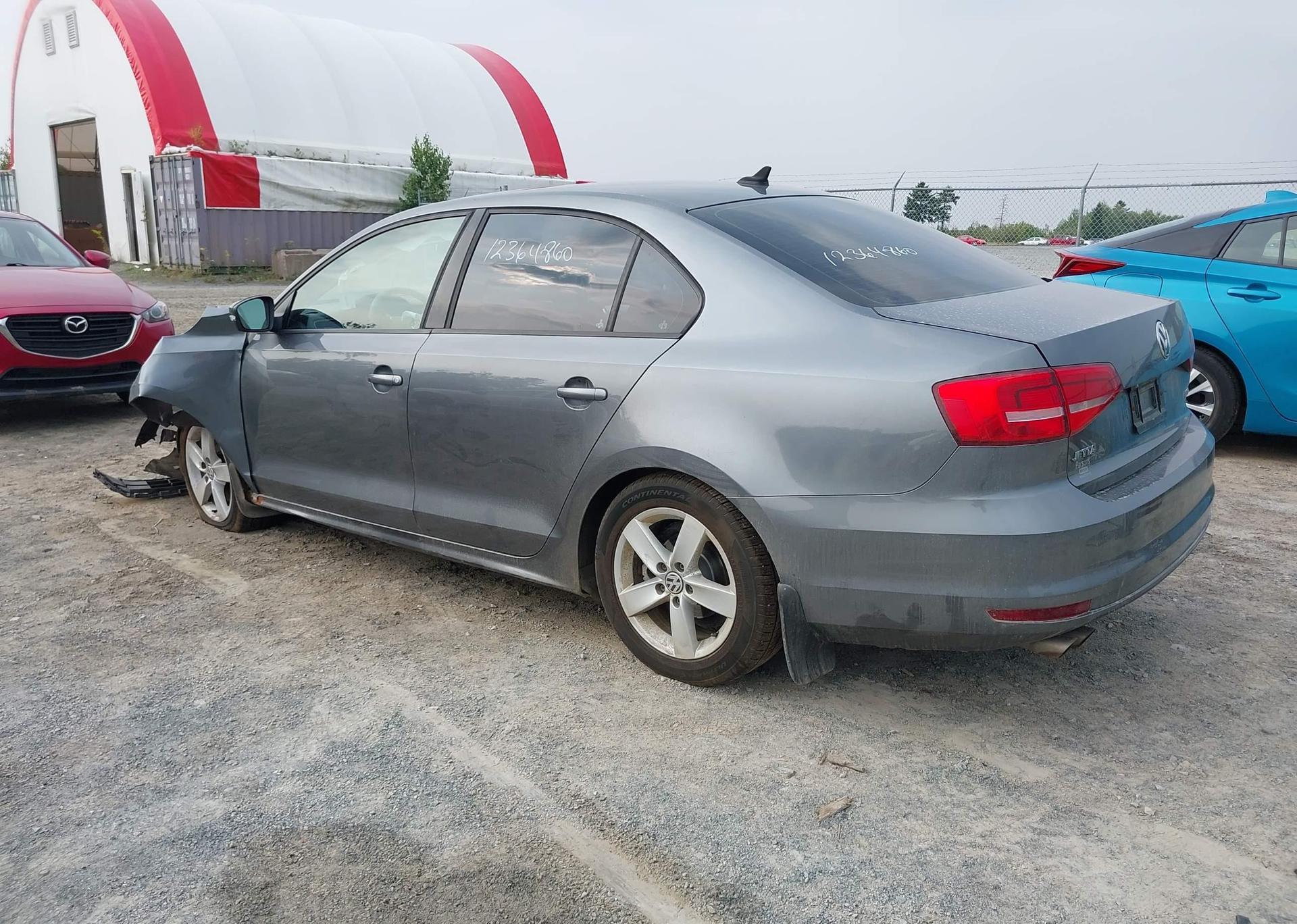 2015 VOLKSWAGEN JETTA SE