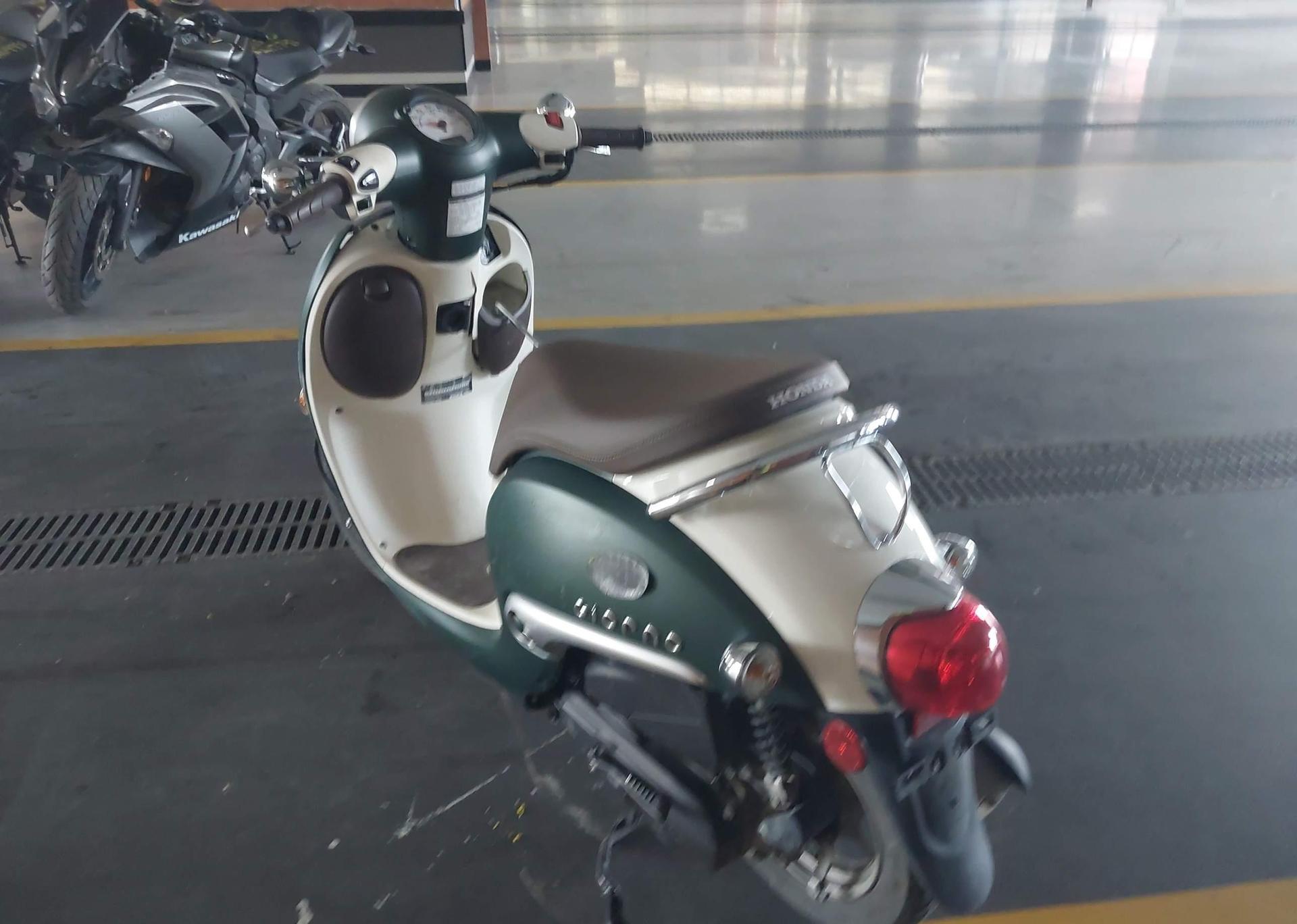 2023 HONDA NCW50 P