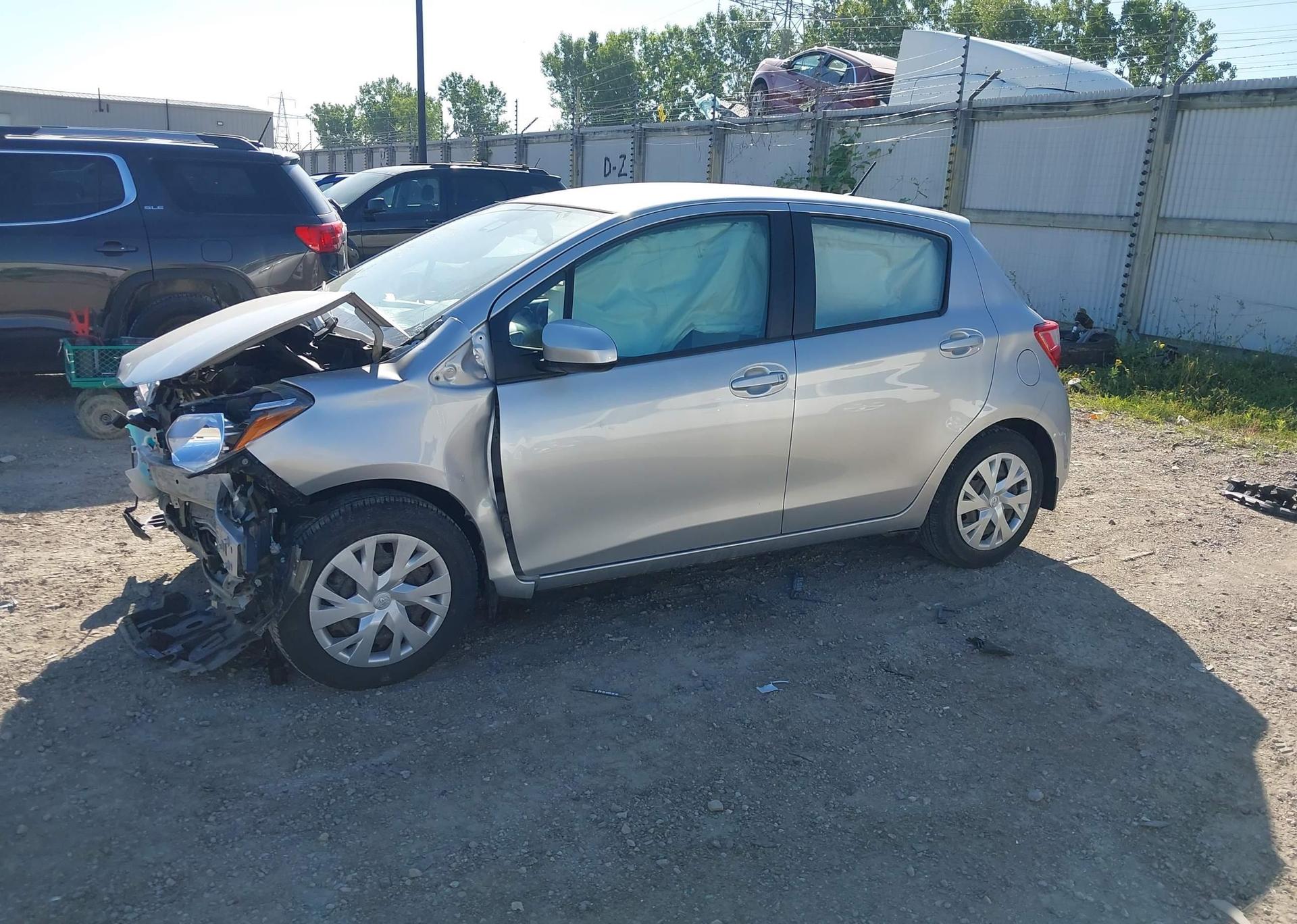 2019 TOYOTA YARIS LE