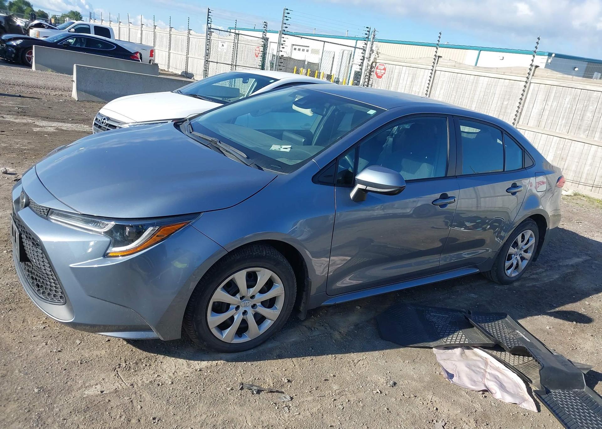 2022 TOYOTA COROLLA LE