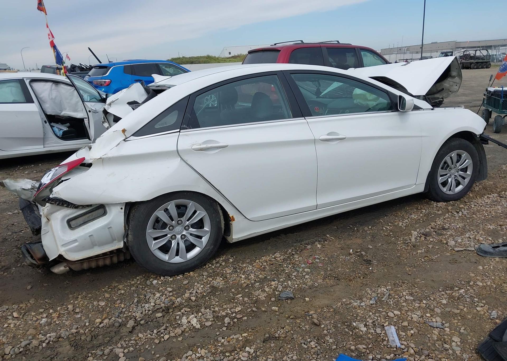 2011 HYUNDAI SONATA GLS