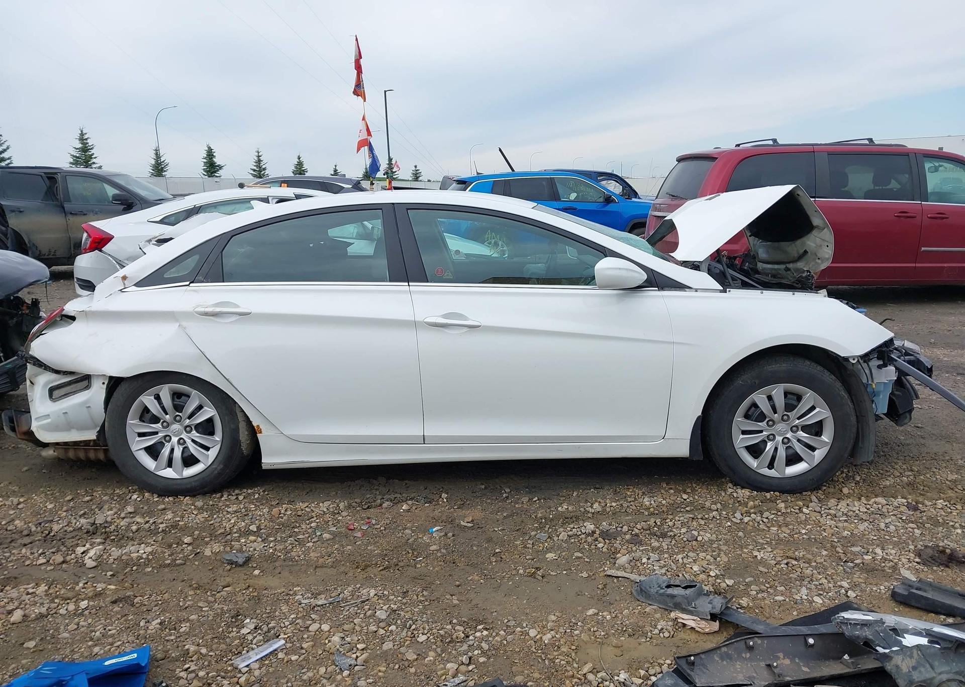 2011 HYUNDAI SONATA GLS