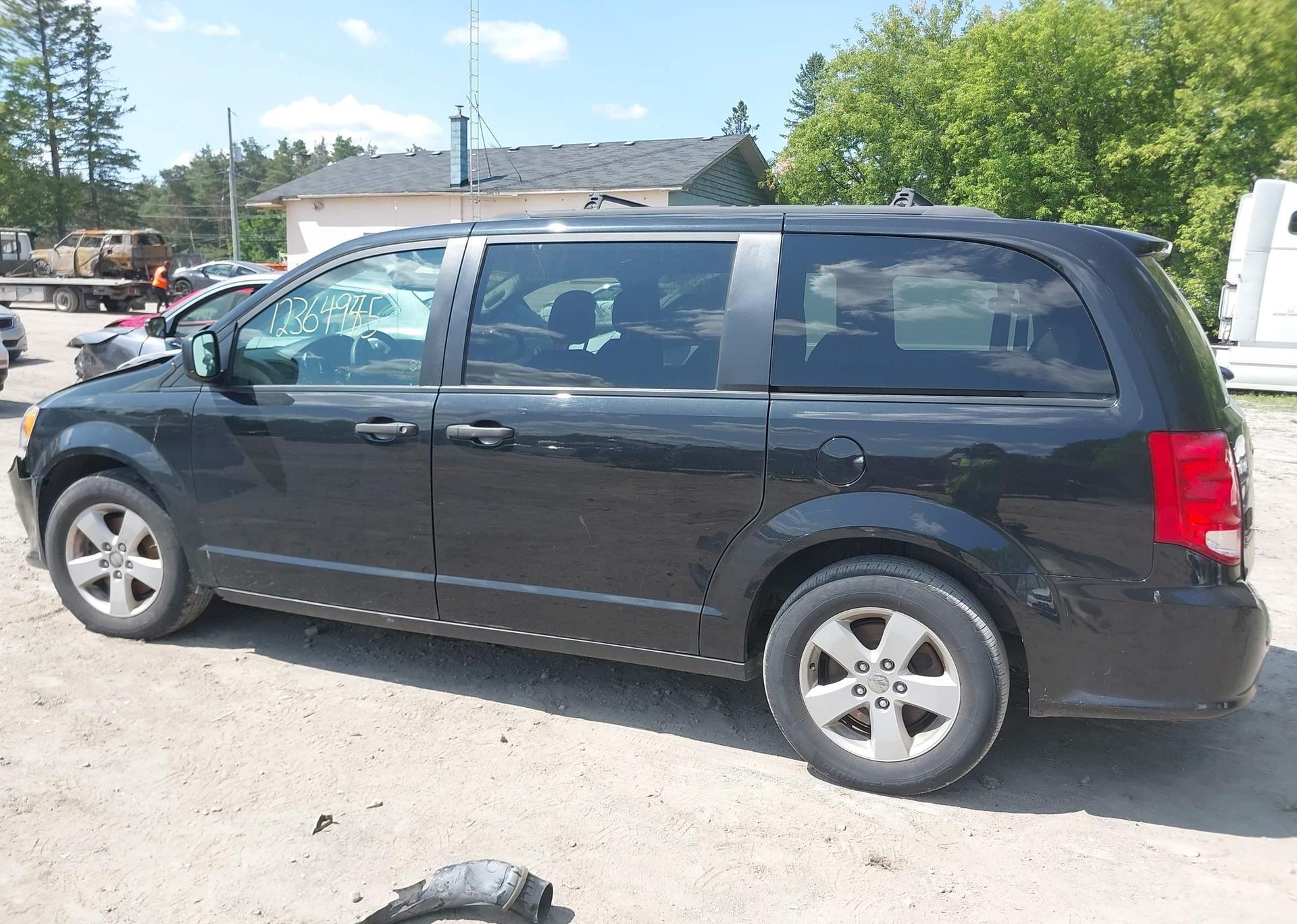 2018 DODGE GRAND CARAVAN SE