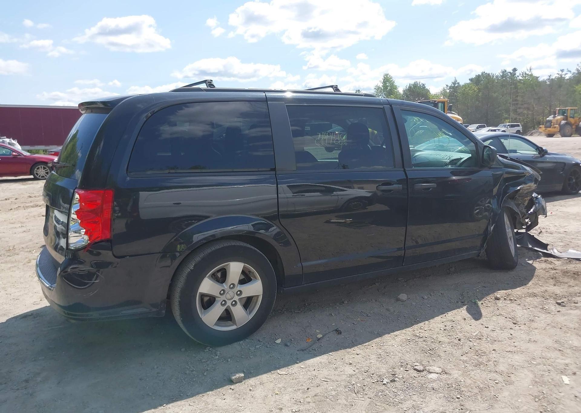 2018 DODGE GRAND CARAVAN SE