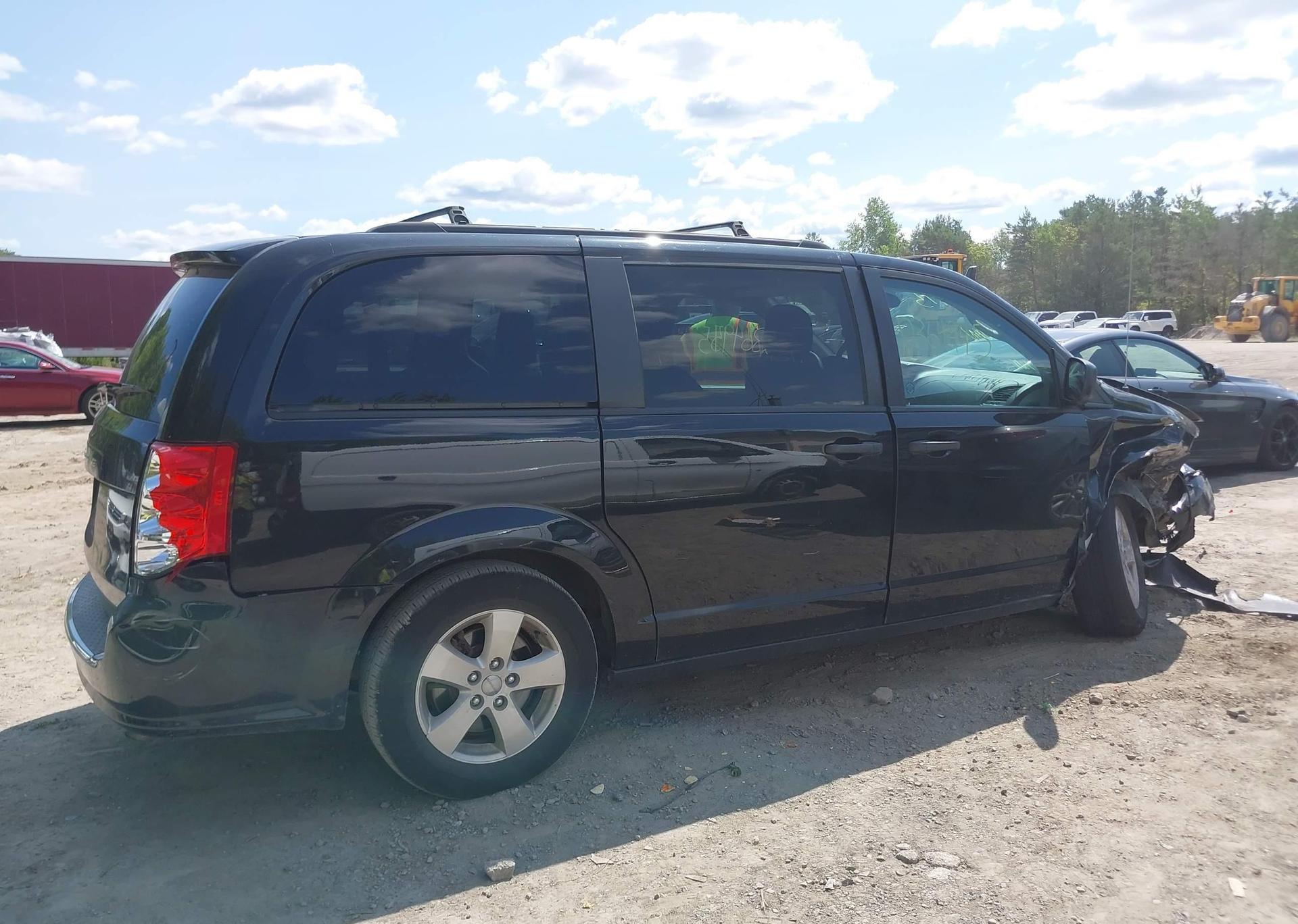 2018 DODGE GRAND CARAVAN SE