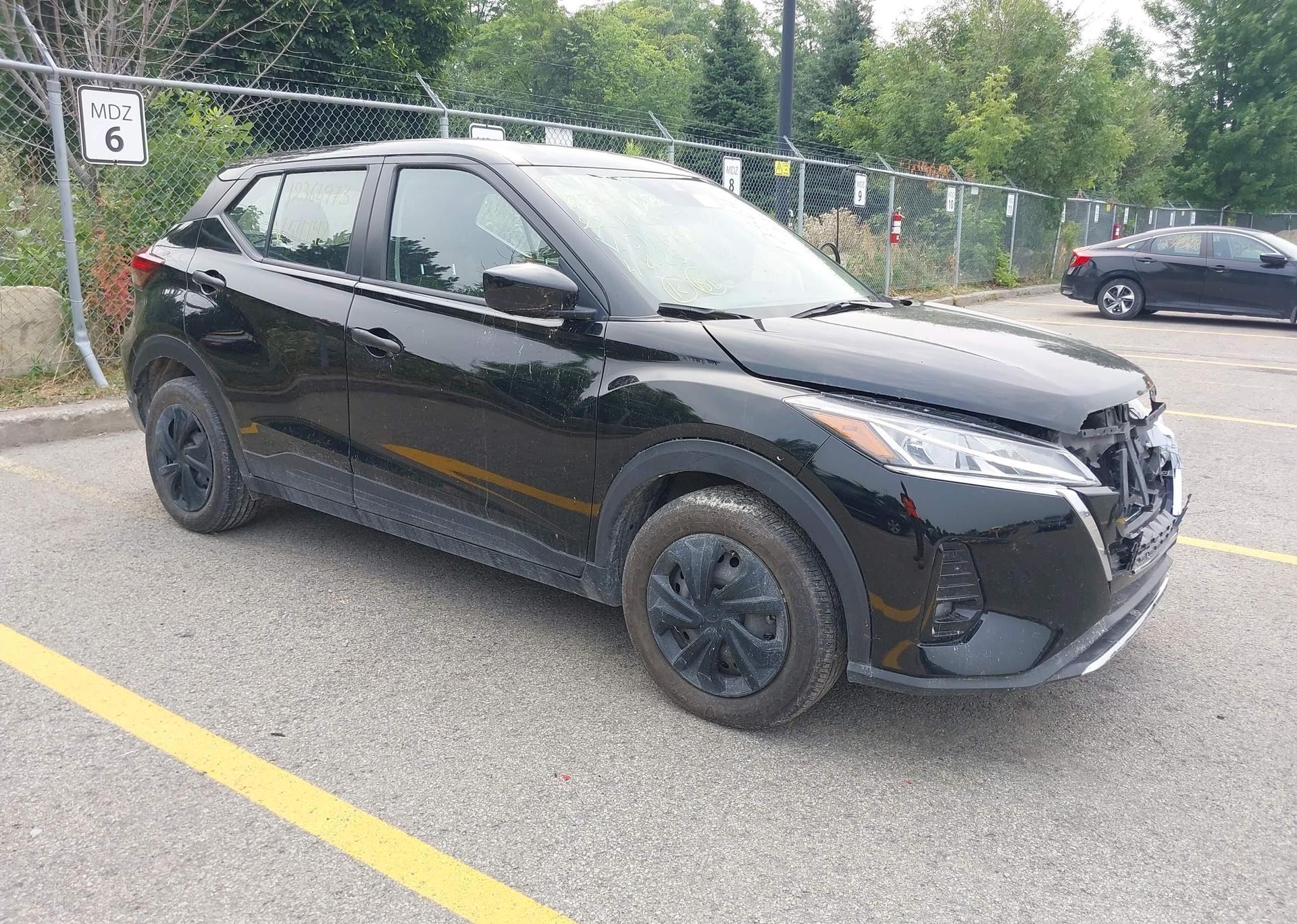 2022 NISSAN KICKS S