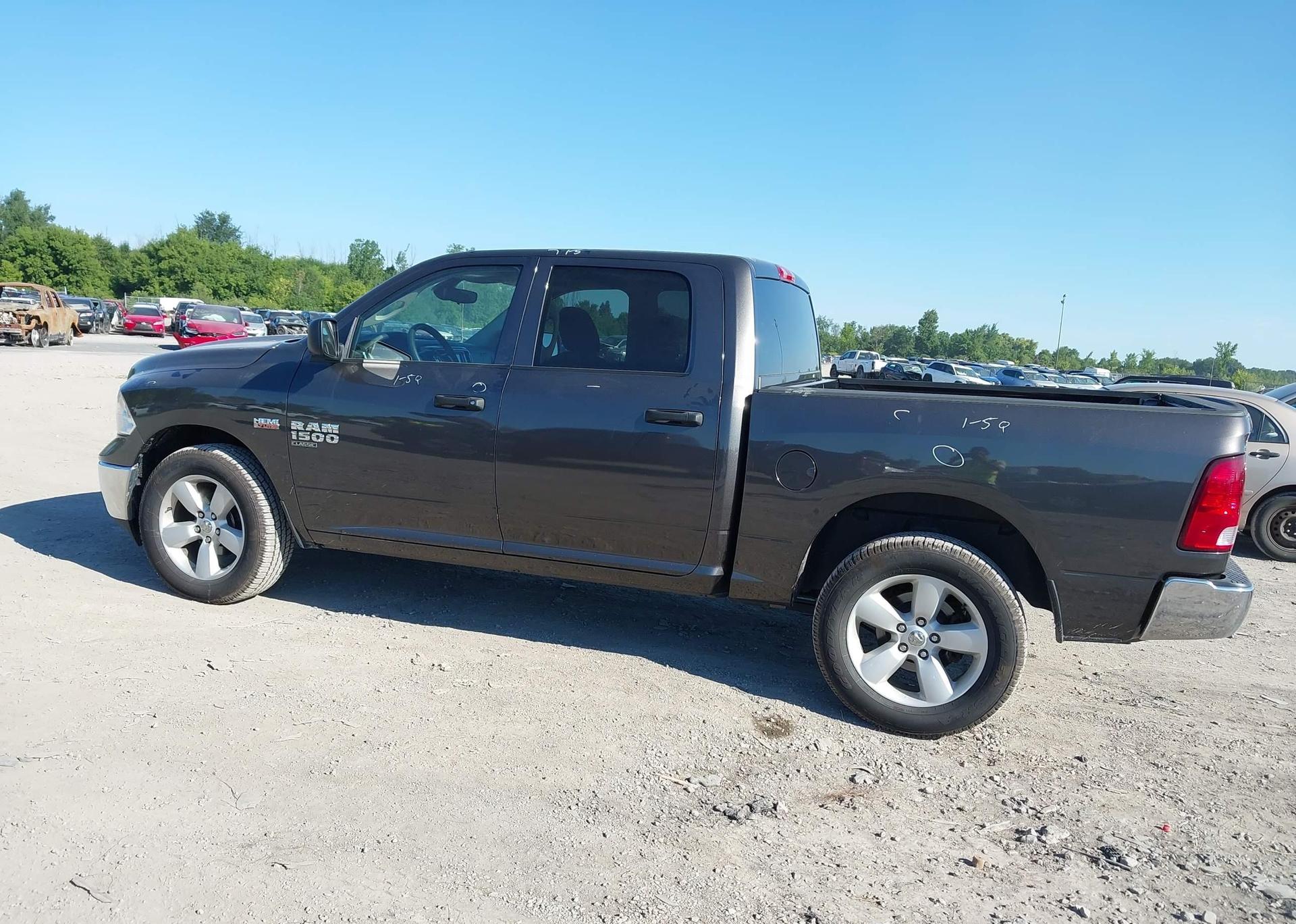 2023 RAM 1500 CLASSIC SLT