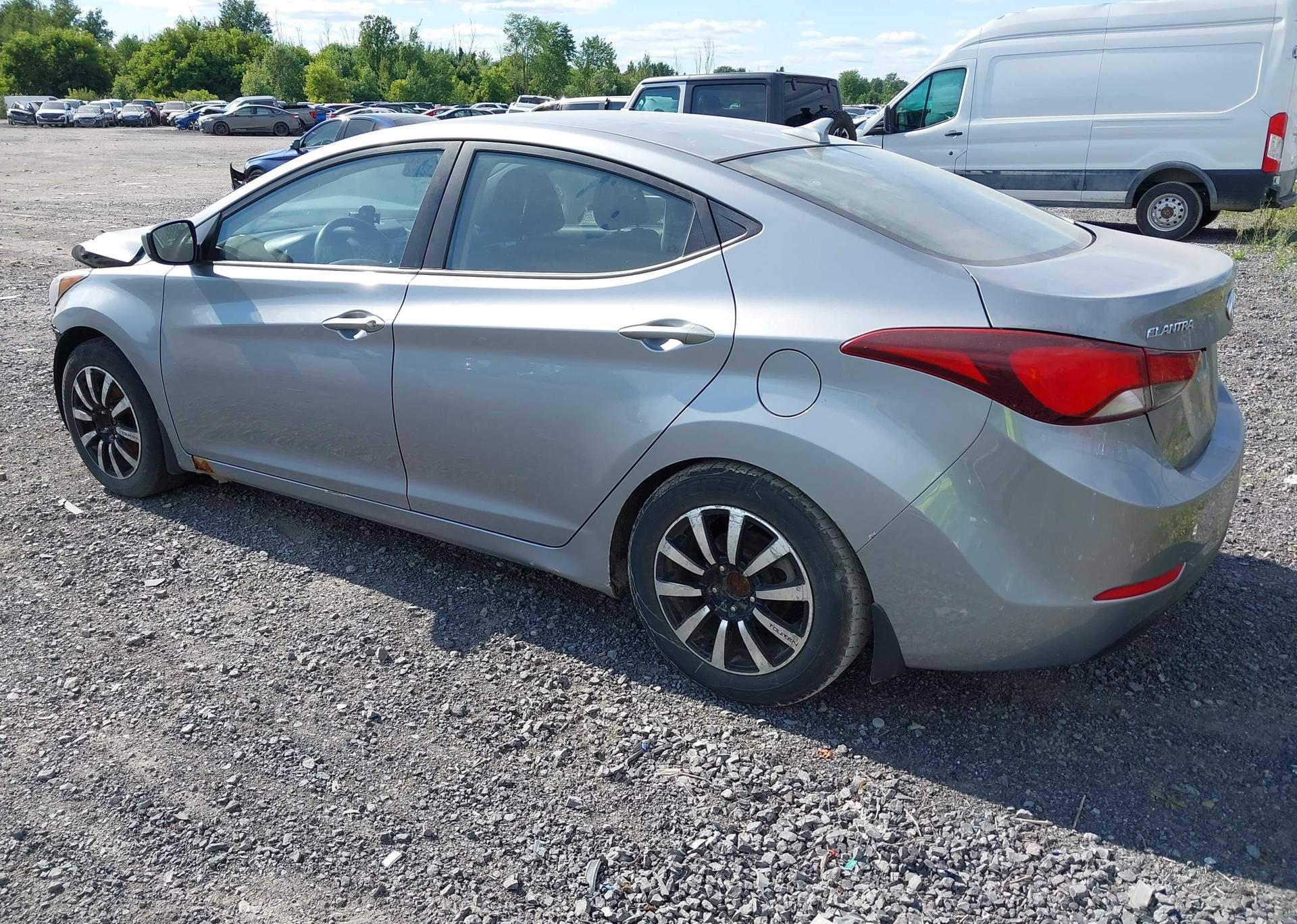 2015 HYUNDAI ELANTRA