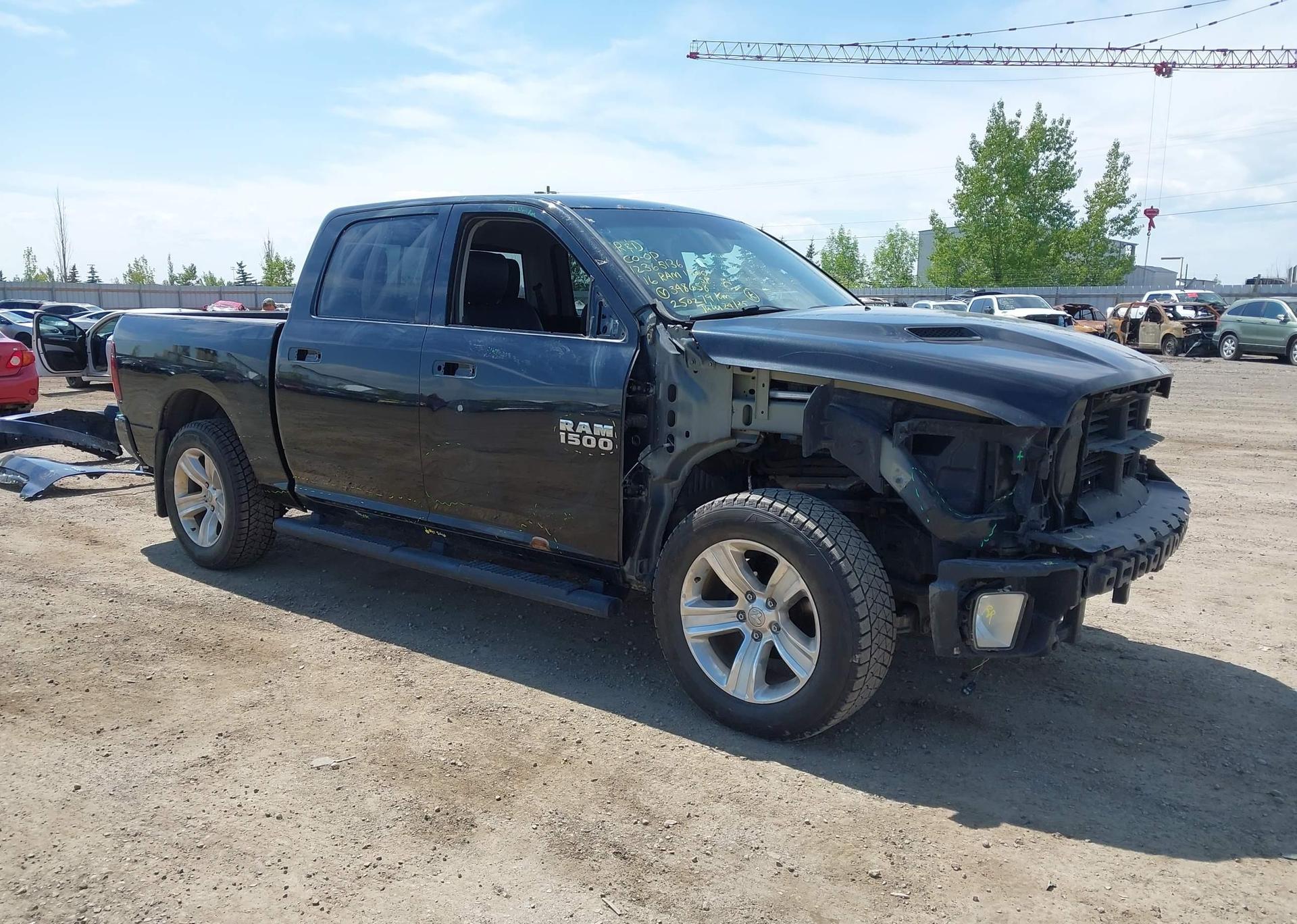 2016 RAM 1500 SPORT