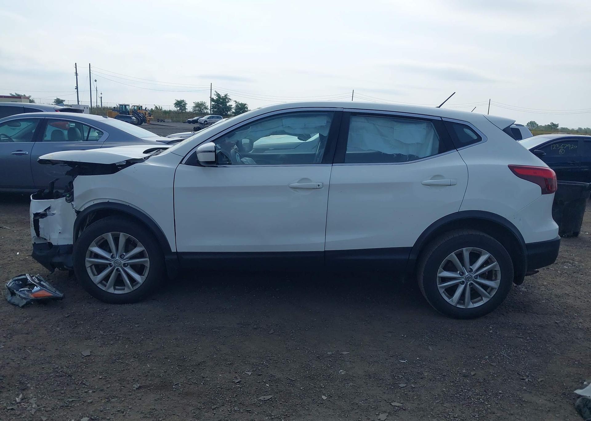 2018 NISSAN QASHQAI S