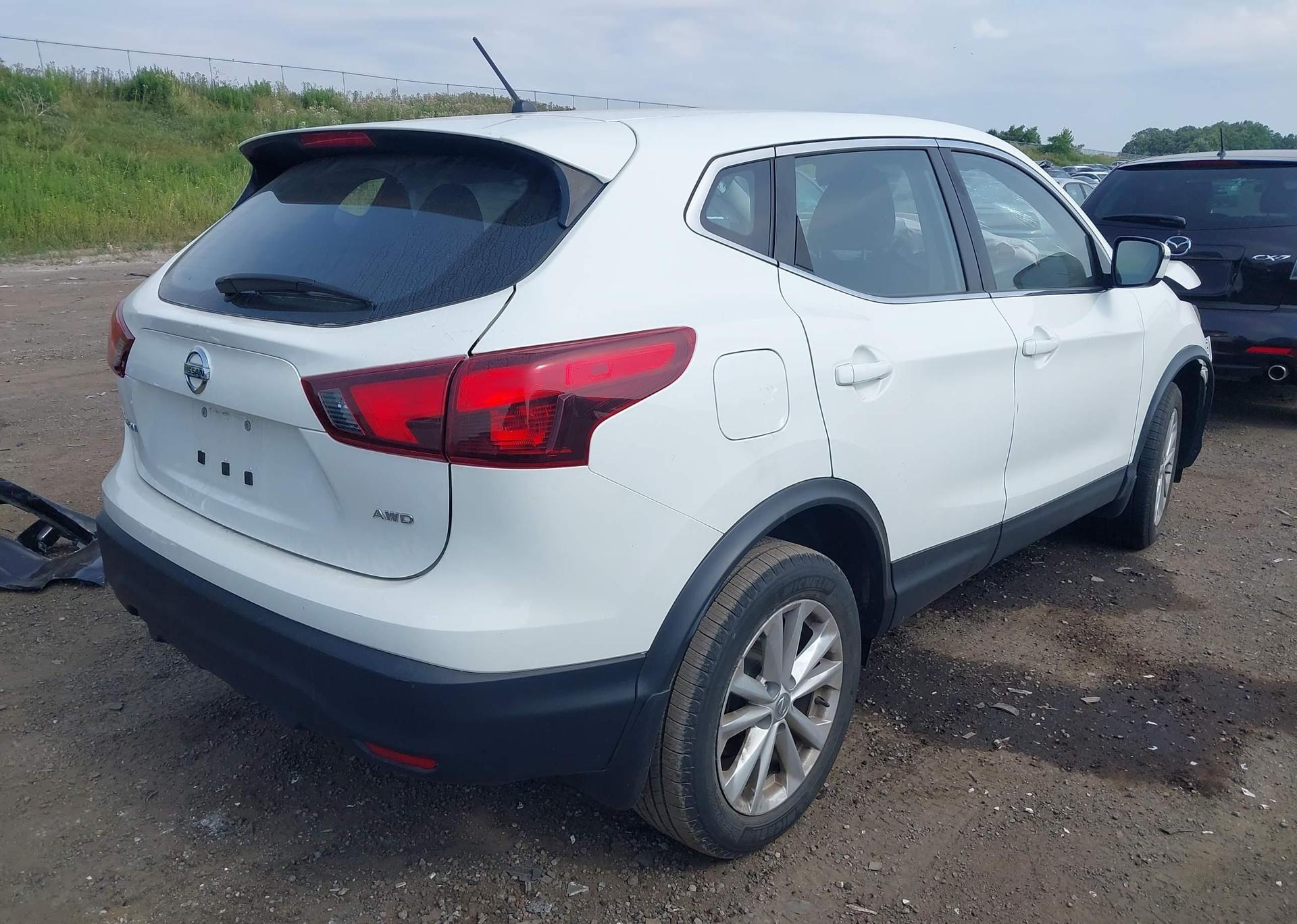 2018 NISSAN QASHQAI S