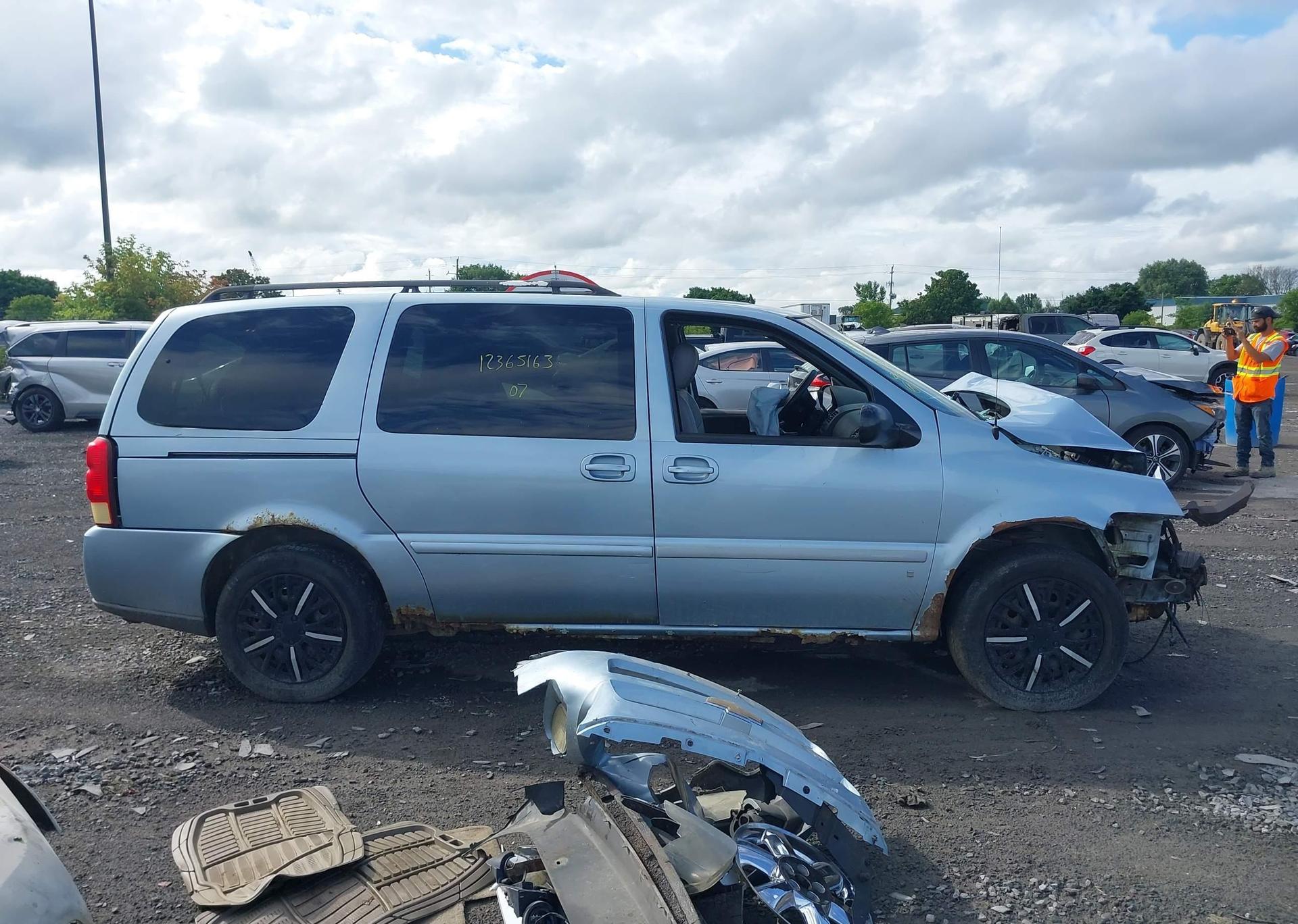 2007 CHEVROLET UPLANDER LT1