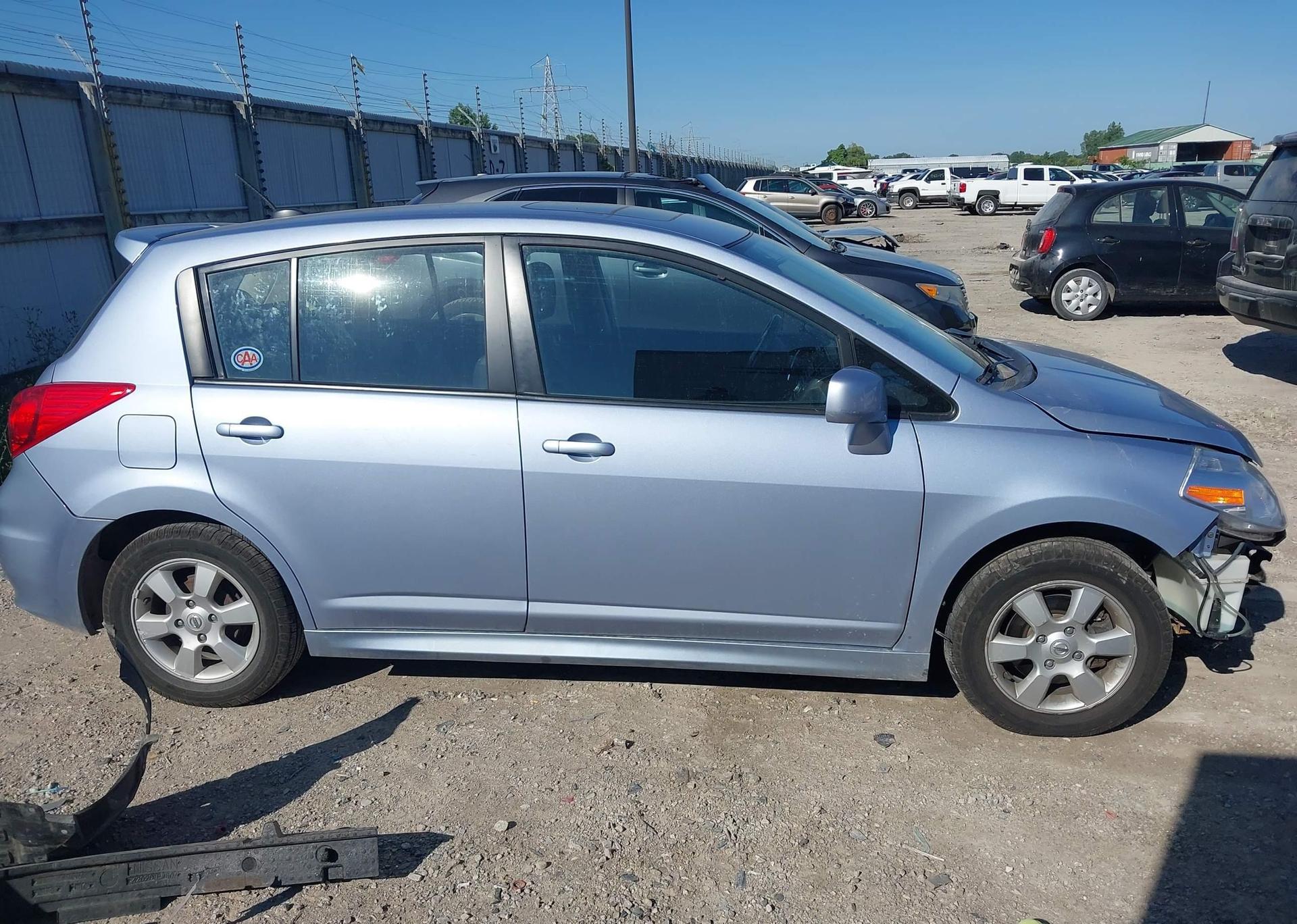 2009 NISSAN VERSA S