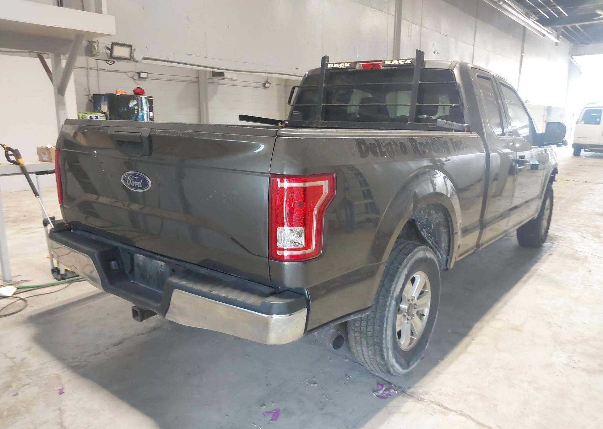 2015 FORD F-150 XLT