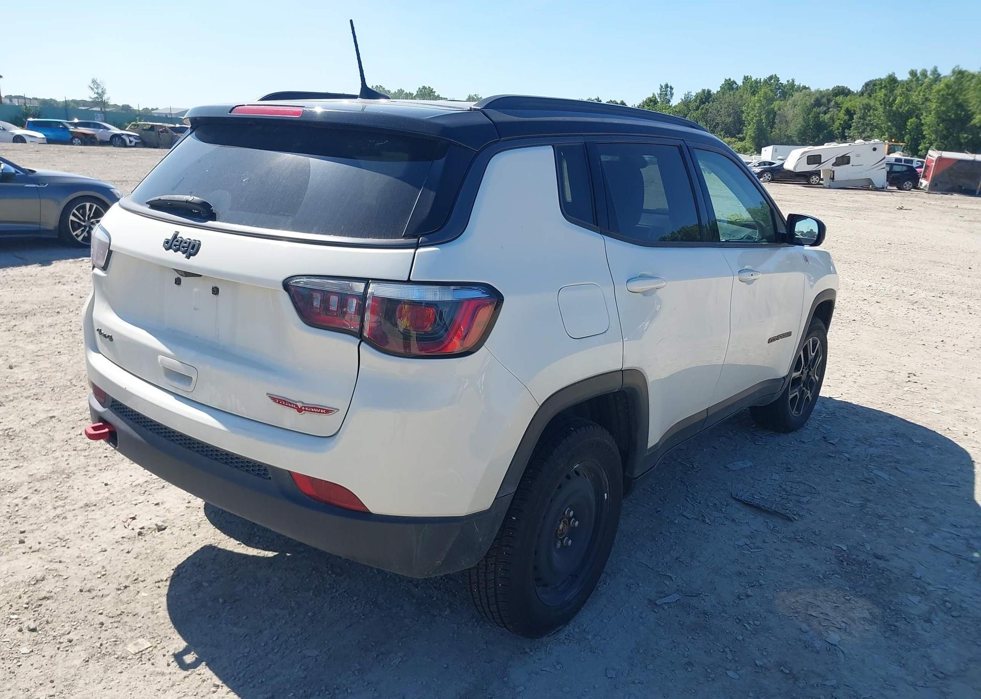 2019 JEEP COMPASS TRAILHAWK
