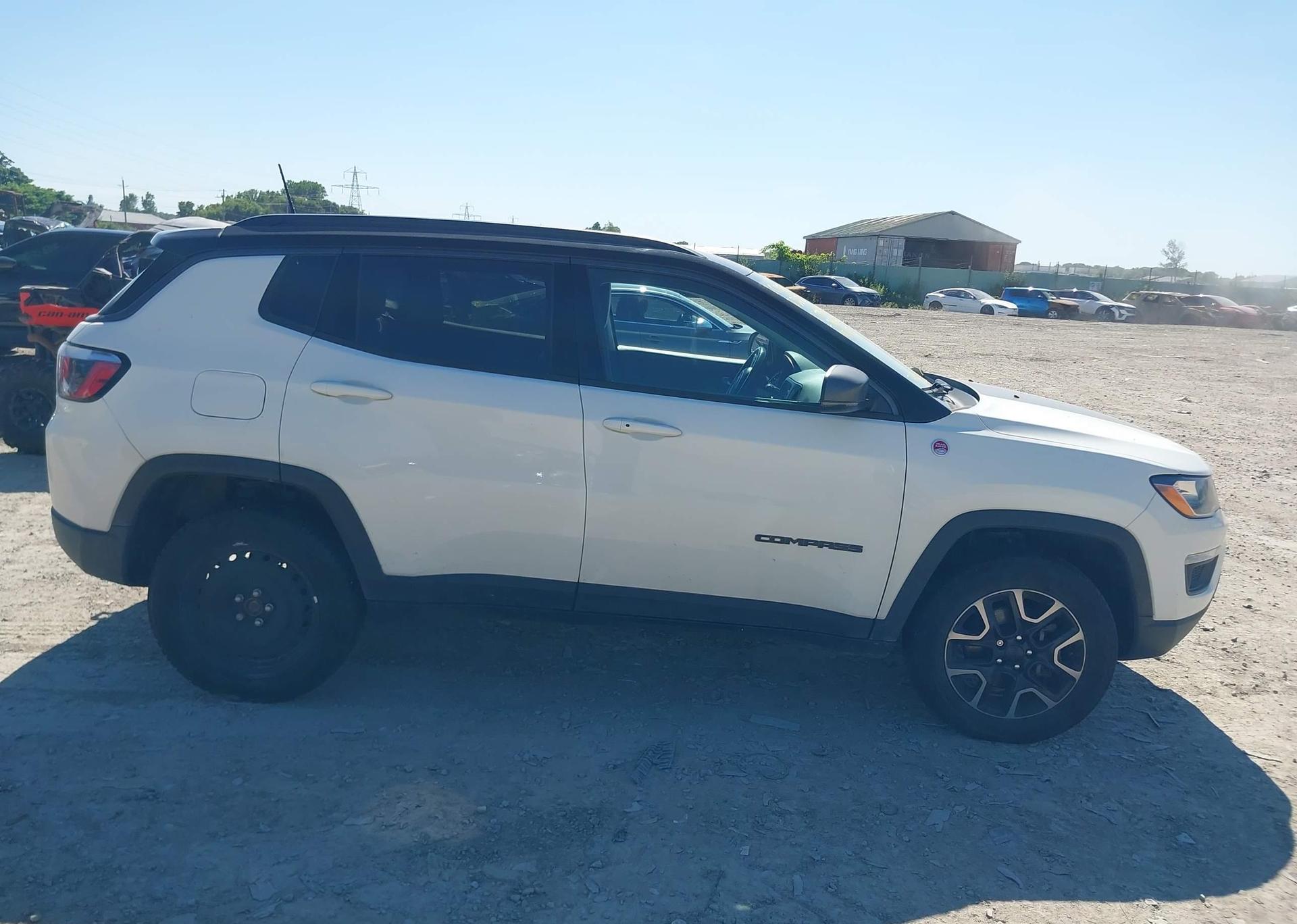 2019 JEEP COMPASS TRAILHAWK