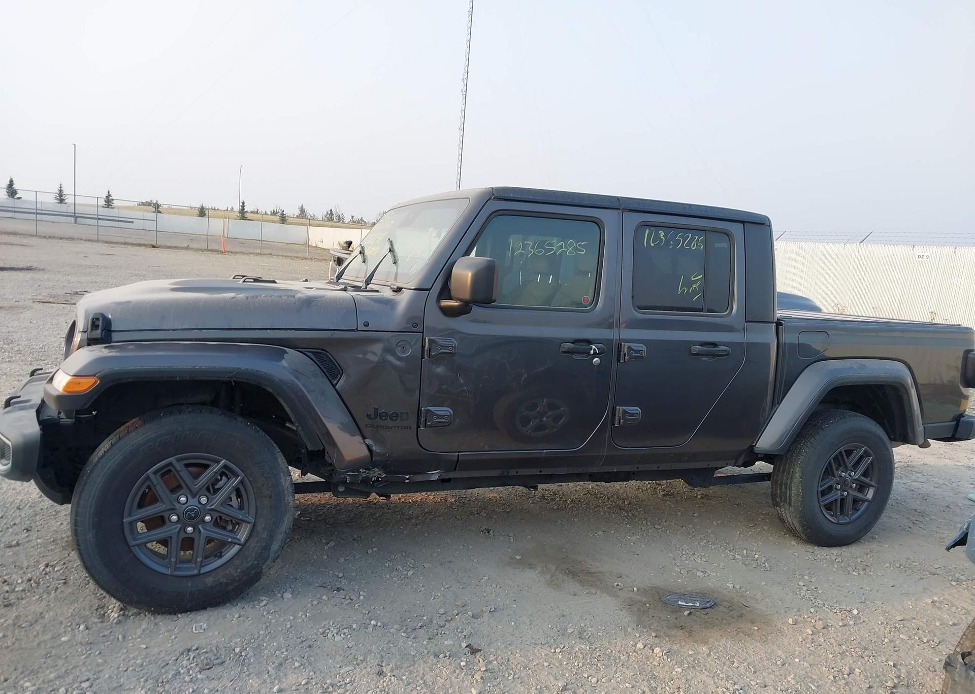2024 JEEP GLADIATOR SPORT