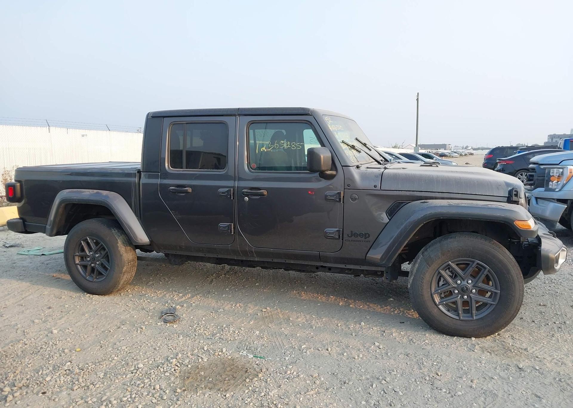 2024 JEEP GLADIATOR SPORT