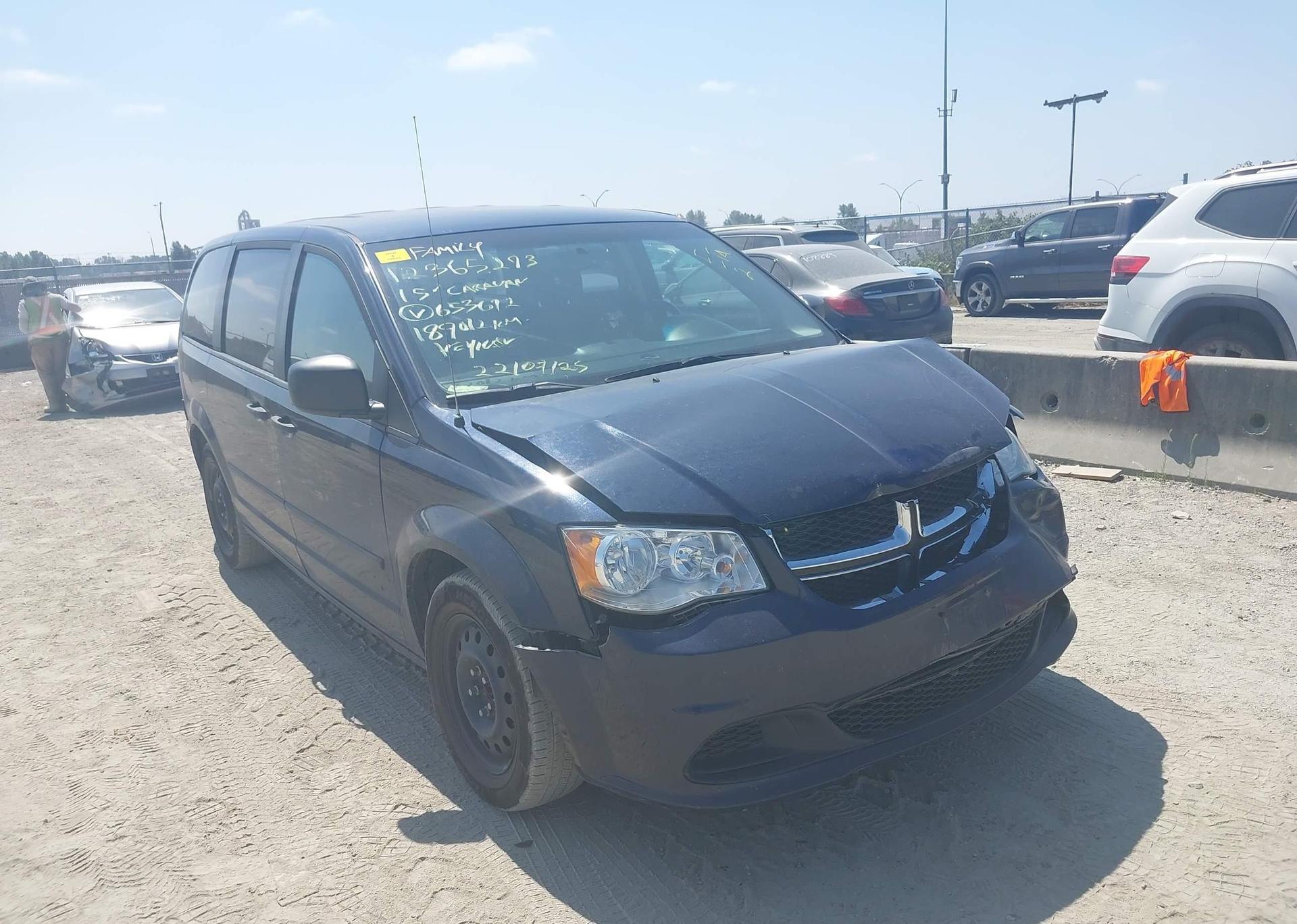 2015 DODGE GRAND CARAVAN SE