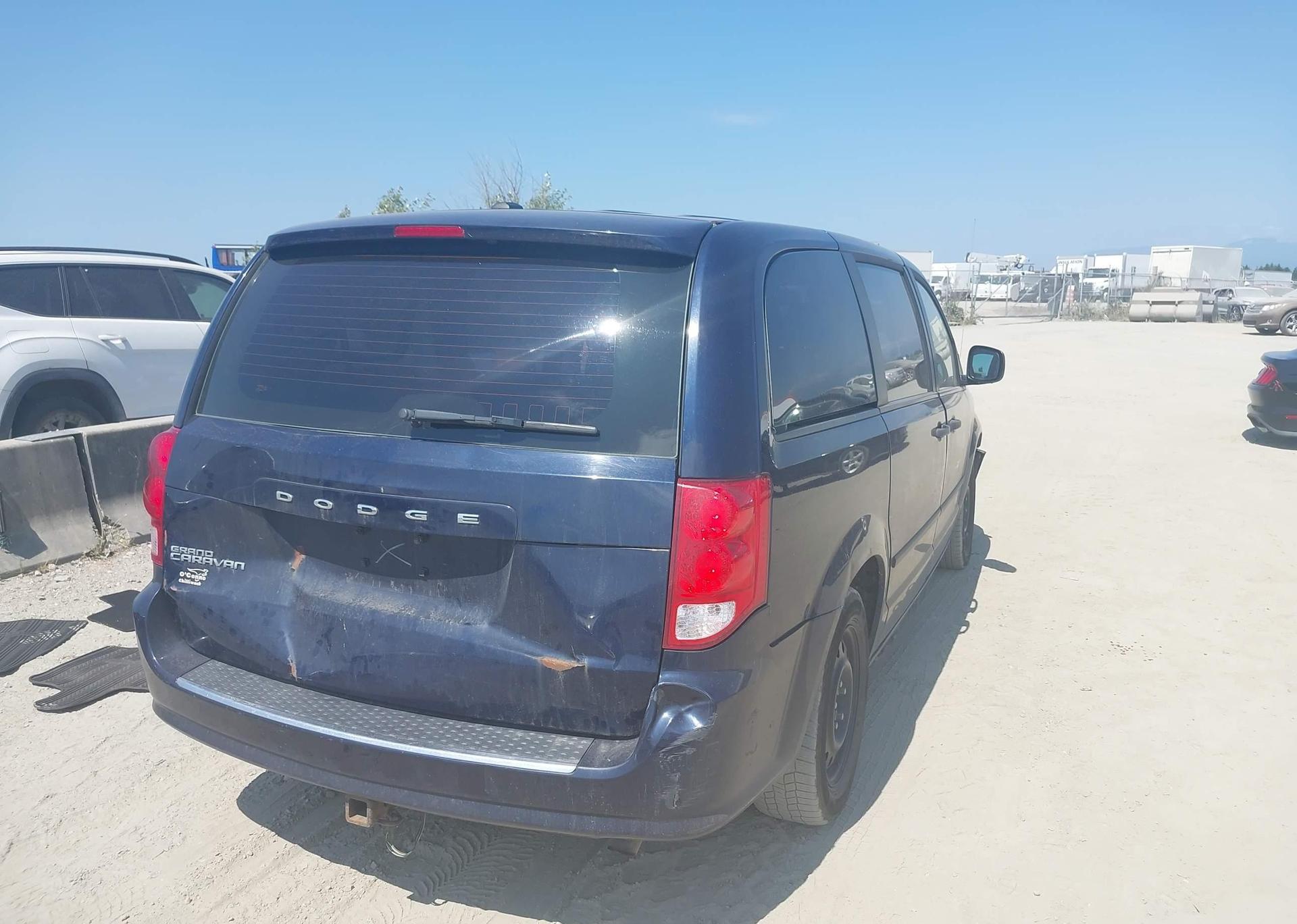 2015 DODGE GRAND CARAVAN SE