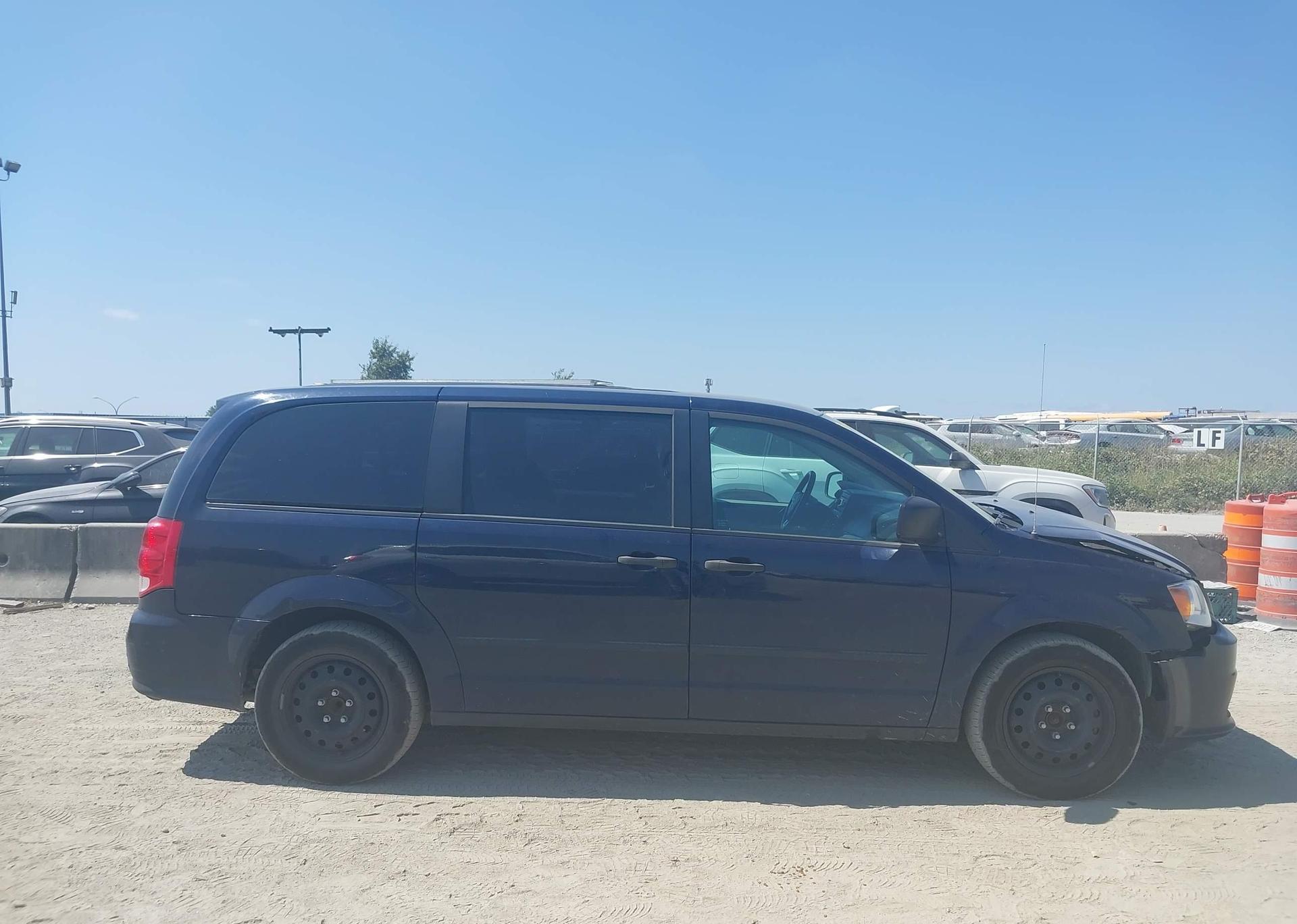 2015 DODGE GRAND CARAVAN SE