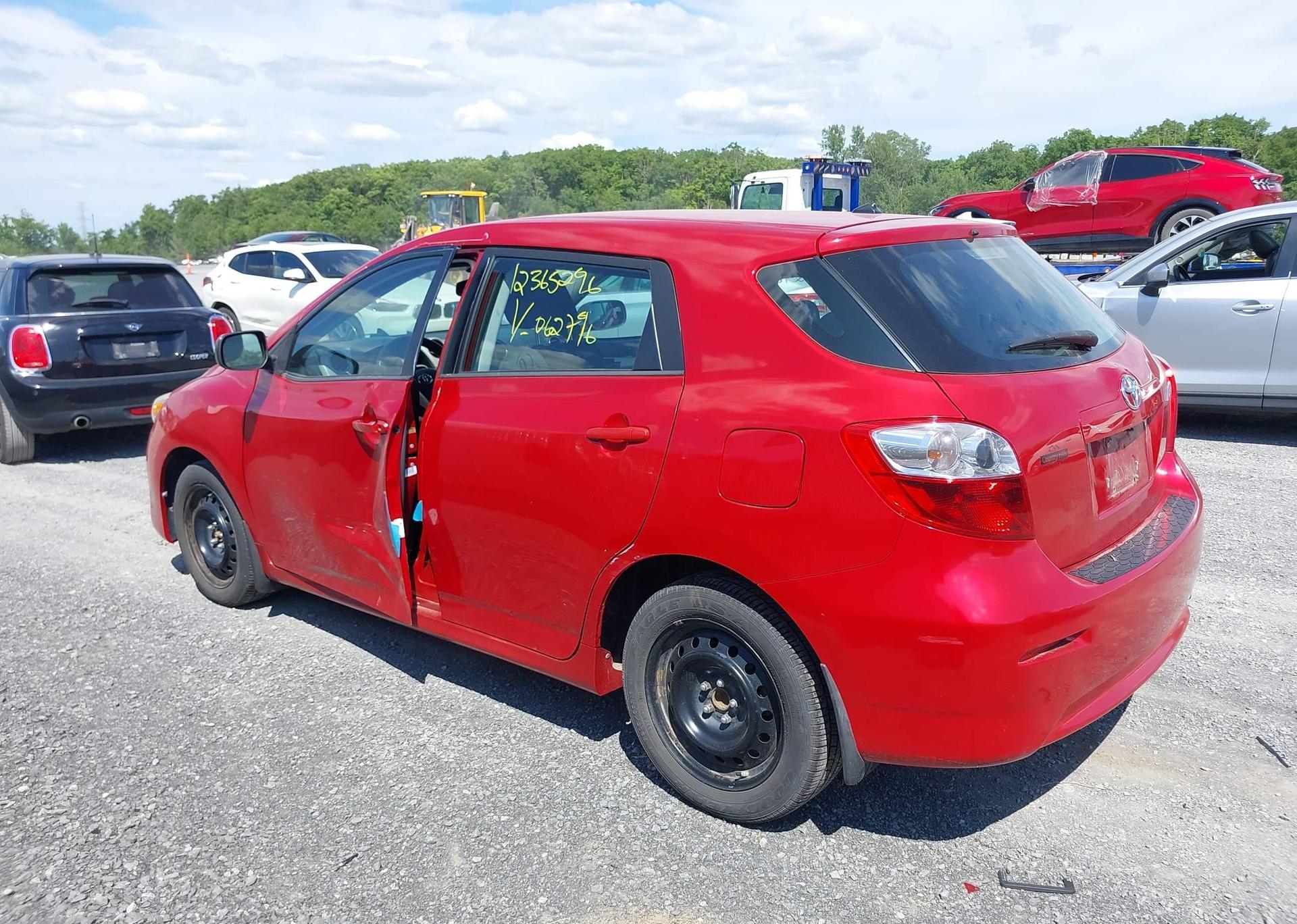 2013 TOYOTA MATRIX